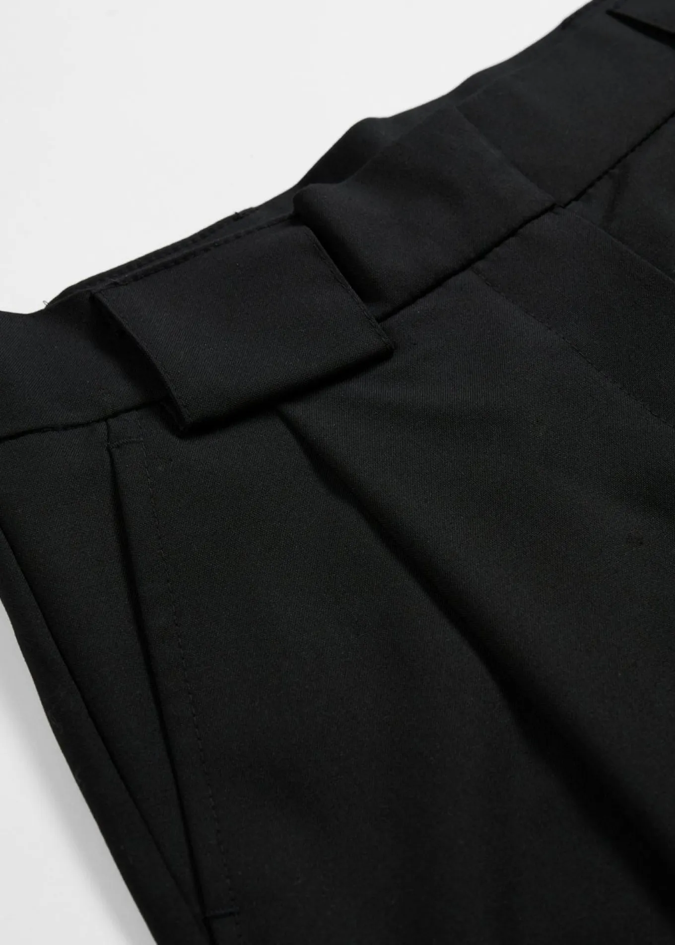 Pantalón barrel con cintura alta