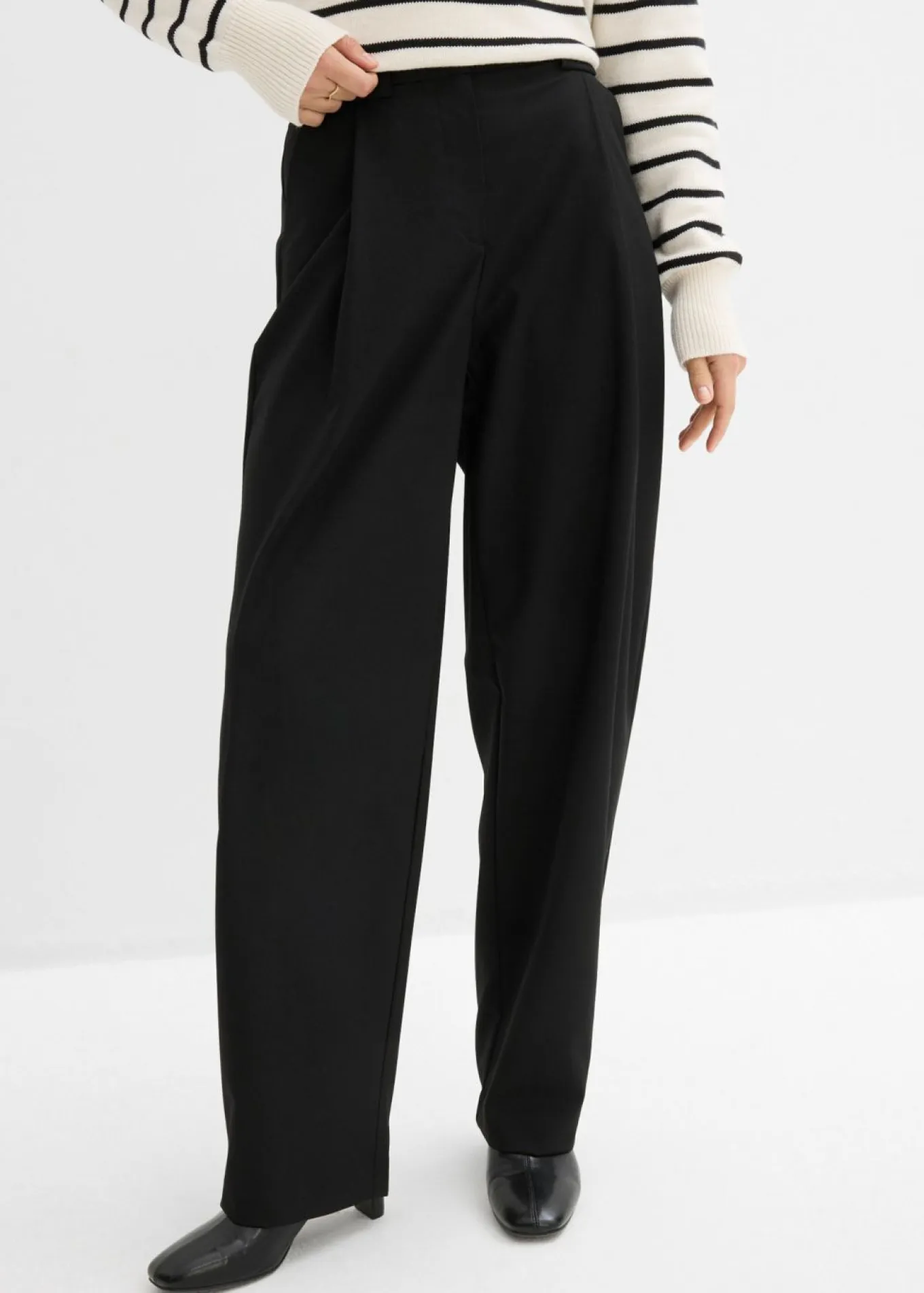 Pantalón barrel con cintura alta