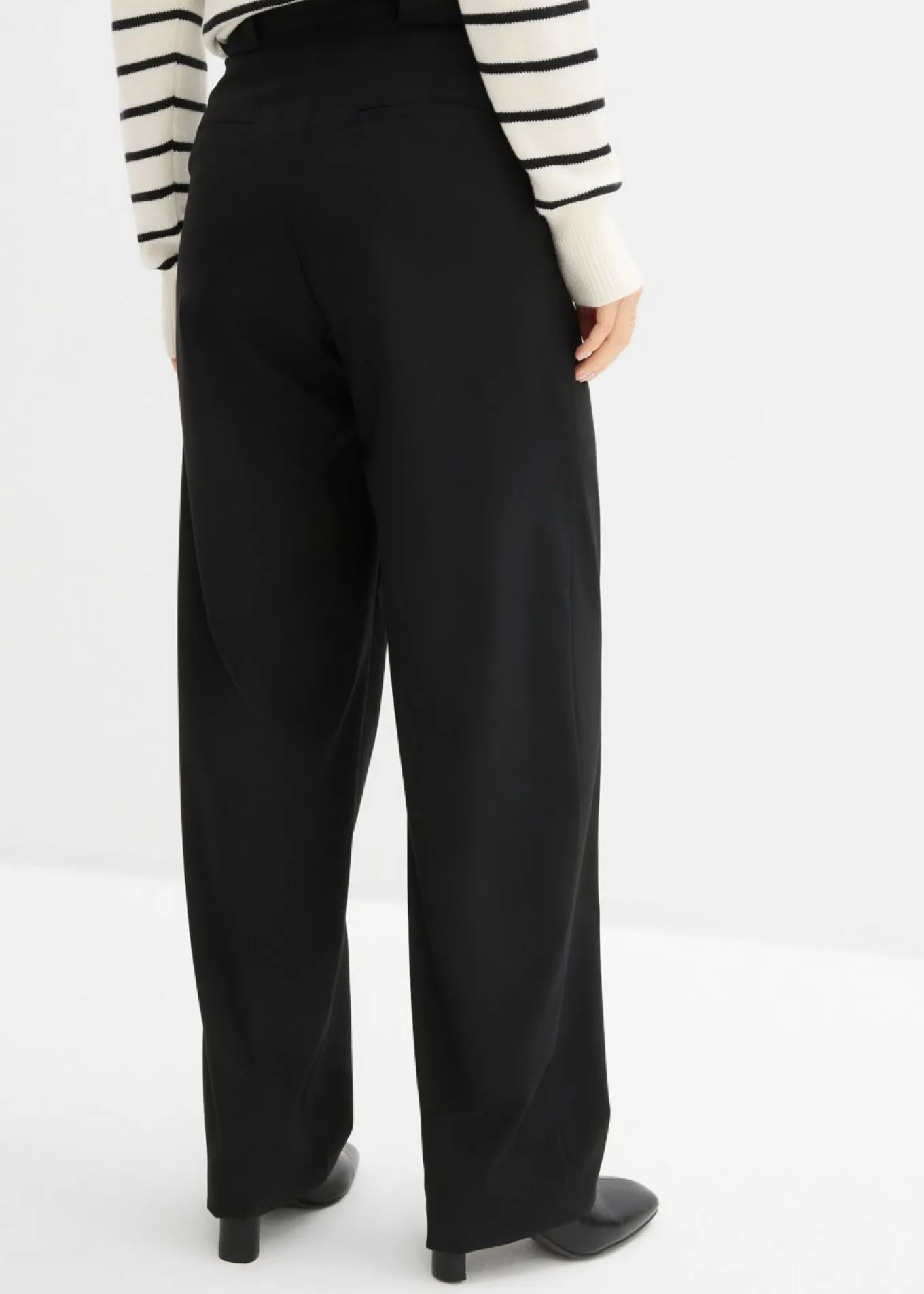 Pantalón barrel con cintura alta