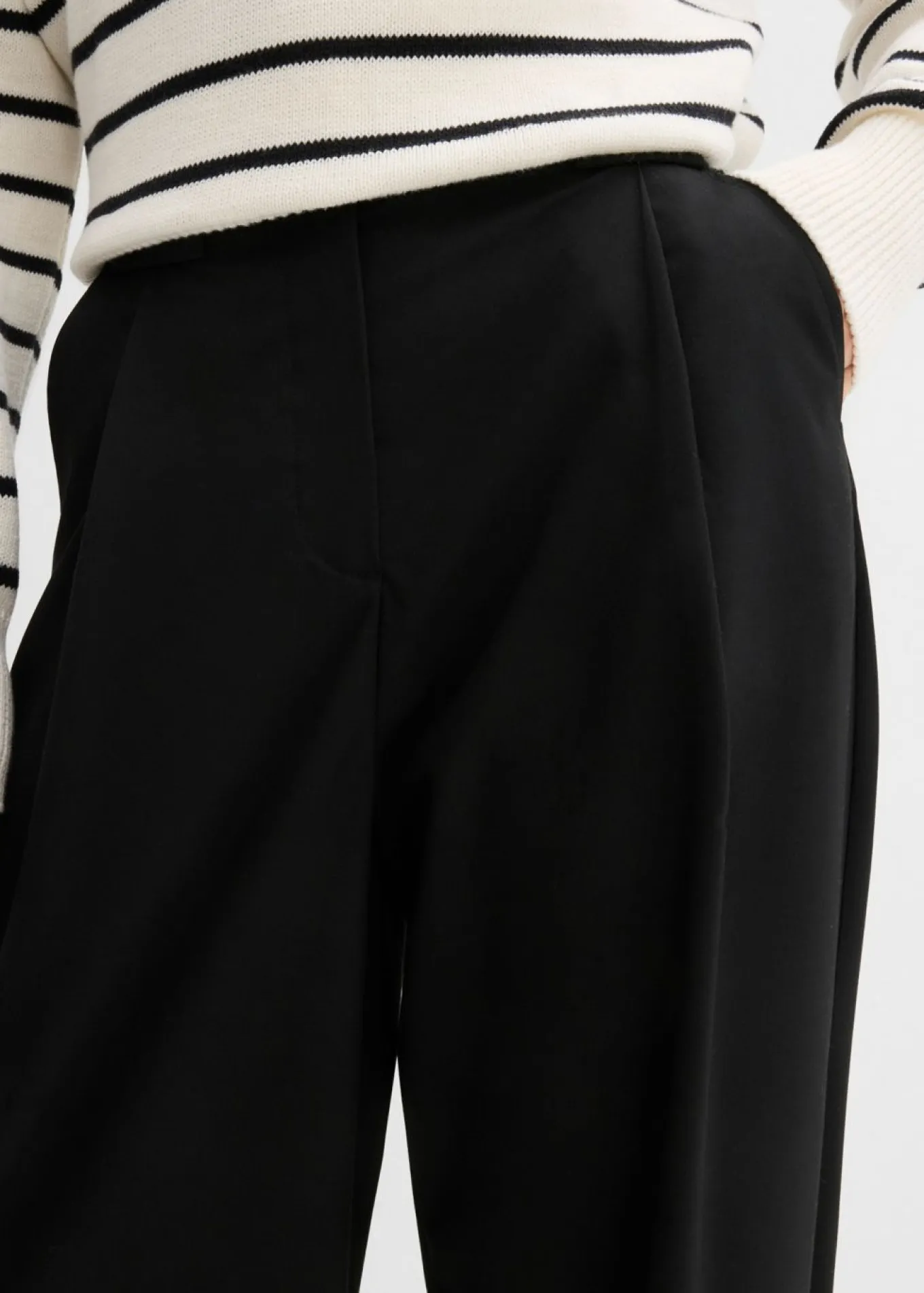 Pantalón barrel con cintura alta