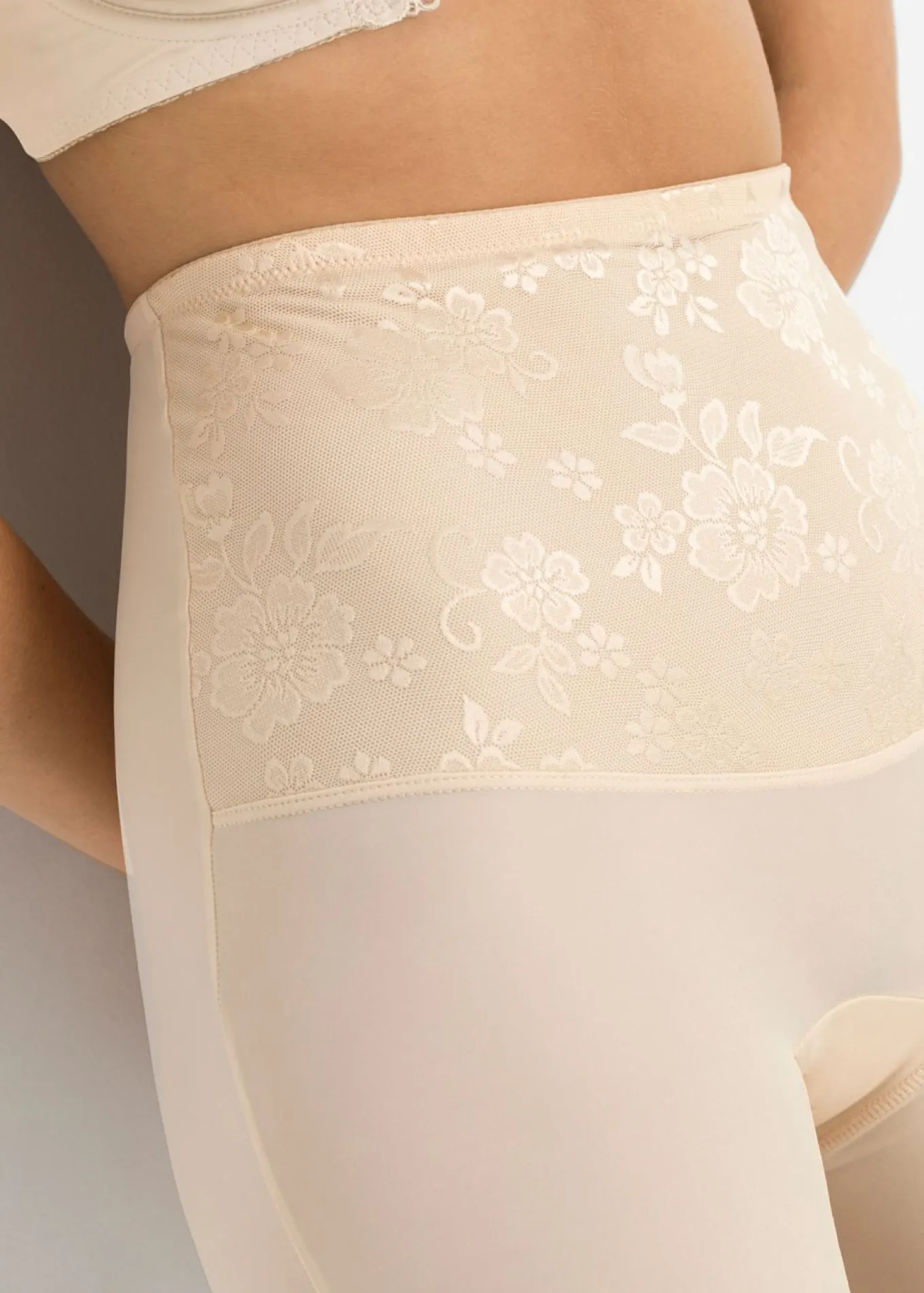 Pantalón ciclista con efecto moldeador medio