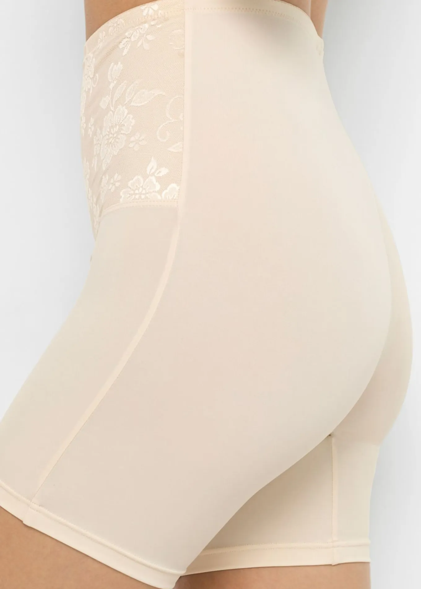 Pantalón ciclista con efecto moldeador medio