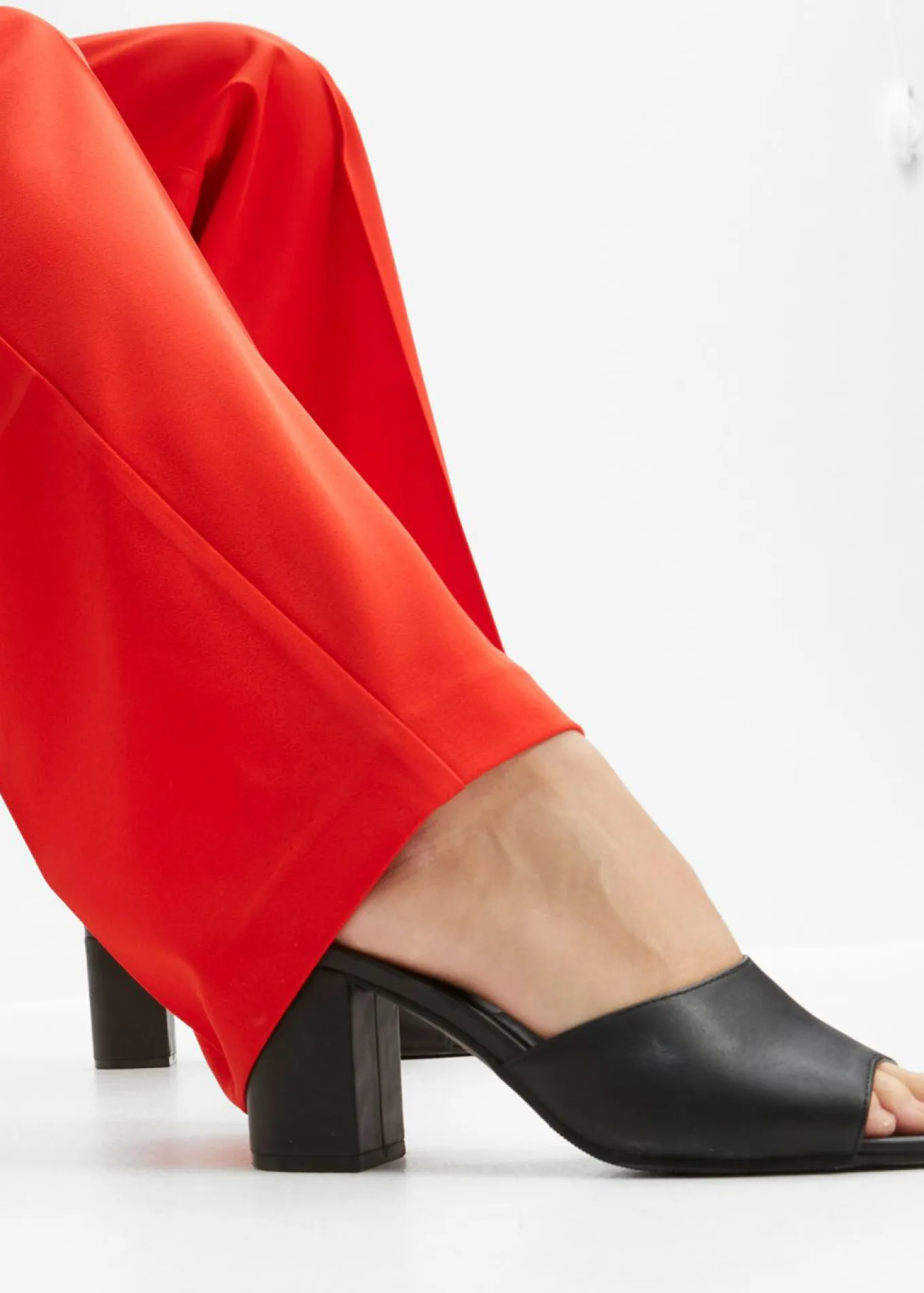 Pantalón de lentejuelas de corte holgado