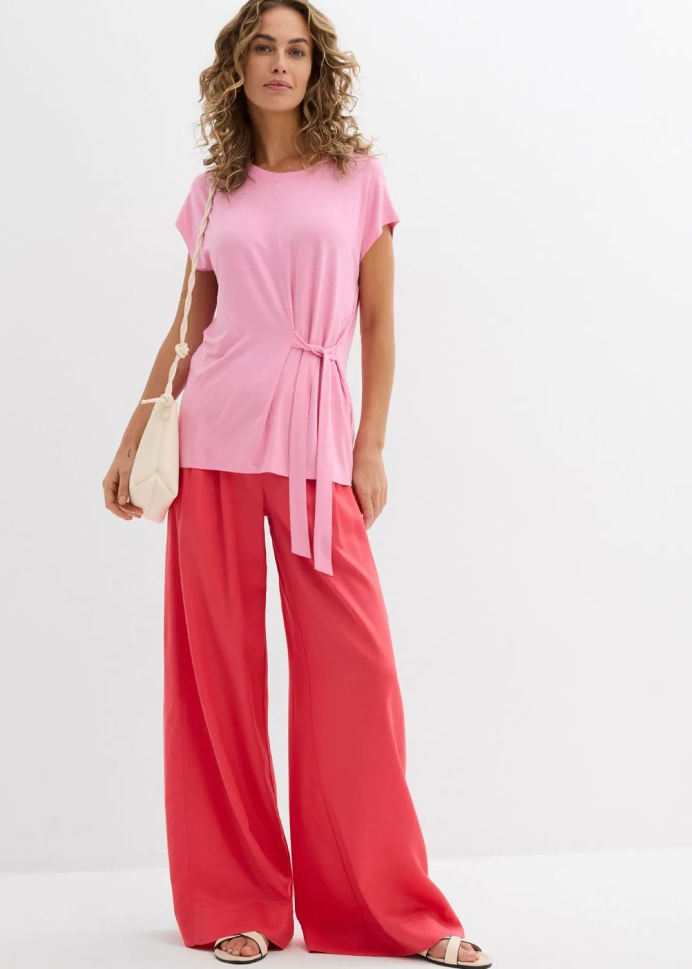 Pantalón de pinzas de lyocell fluido