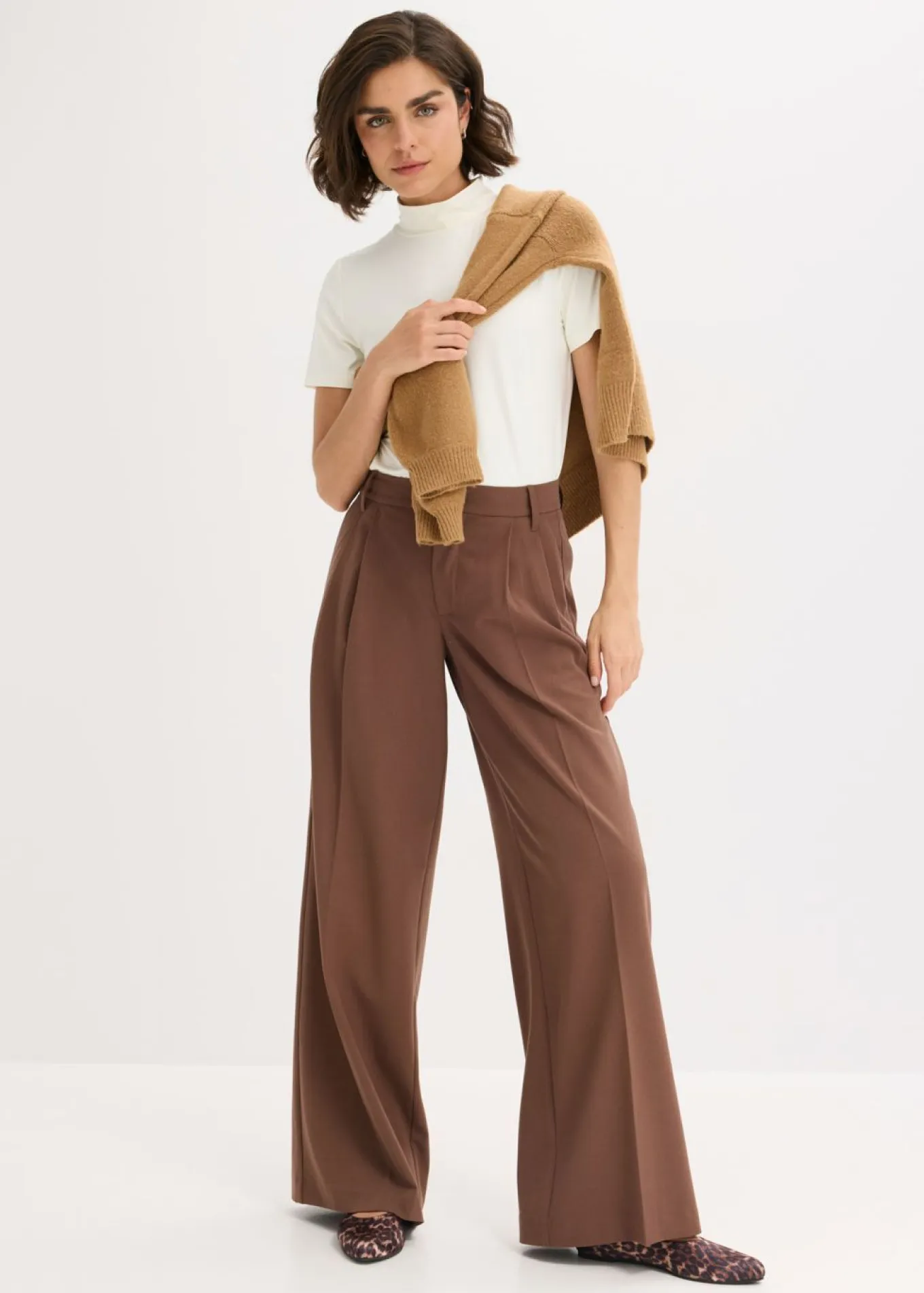 Pantalón de pinzas de mezcla de viscosa fluida