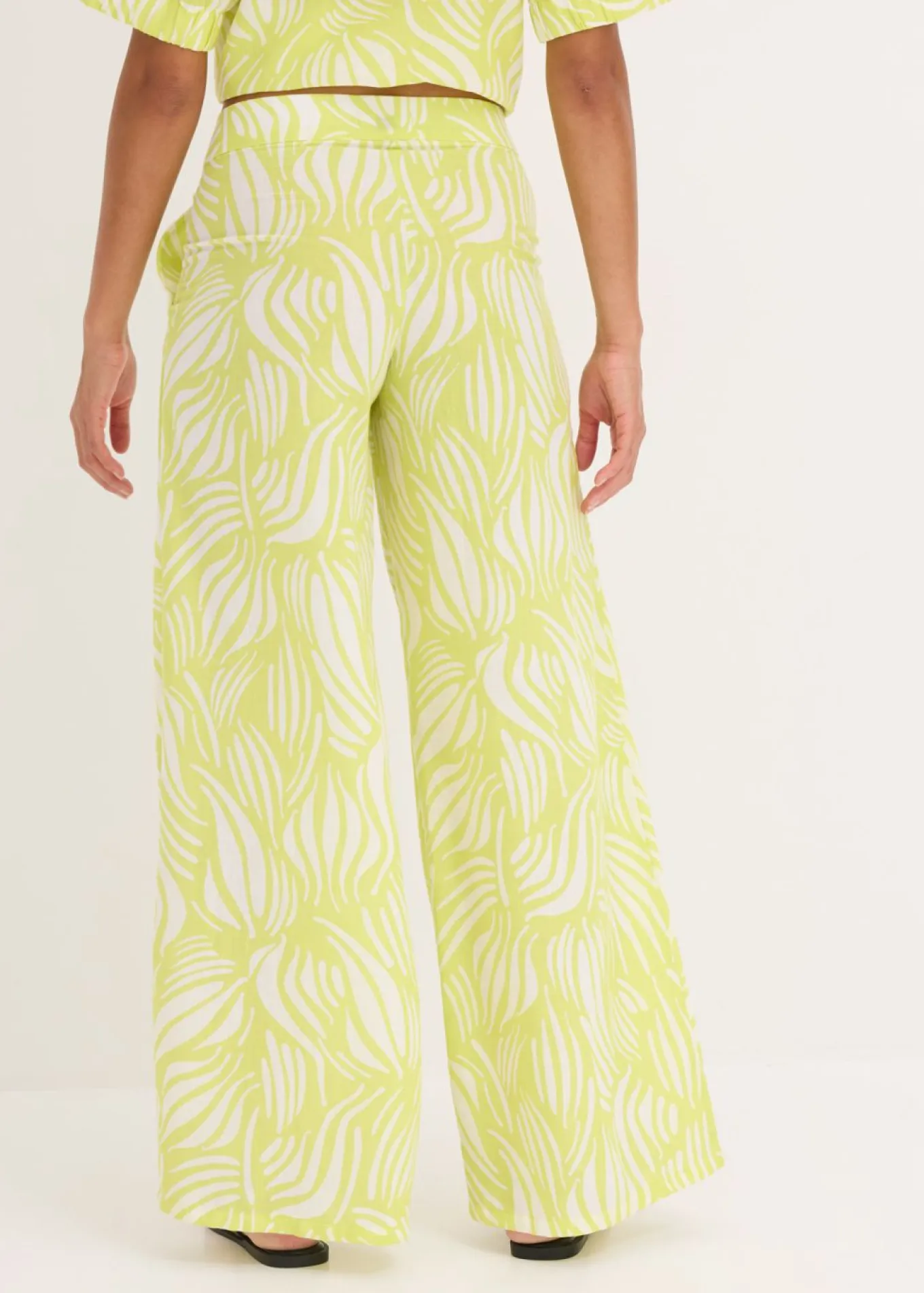 Pantalón palazzo con cintura cómoda