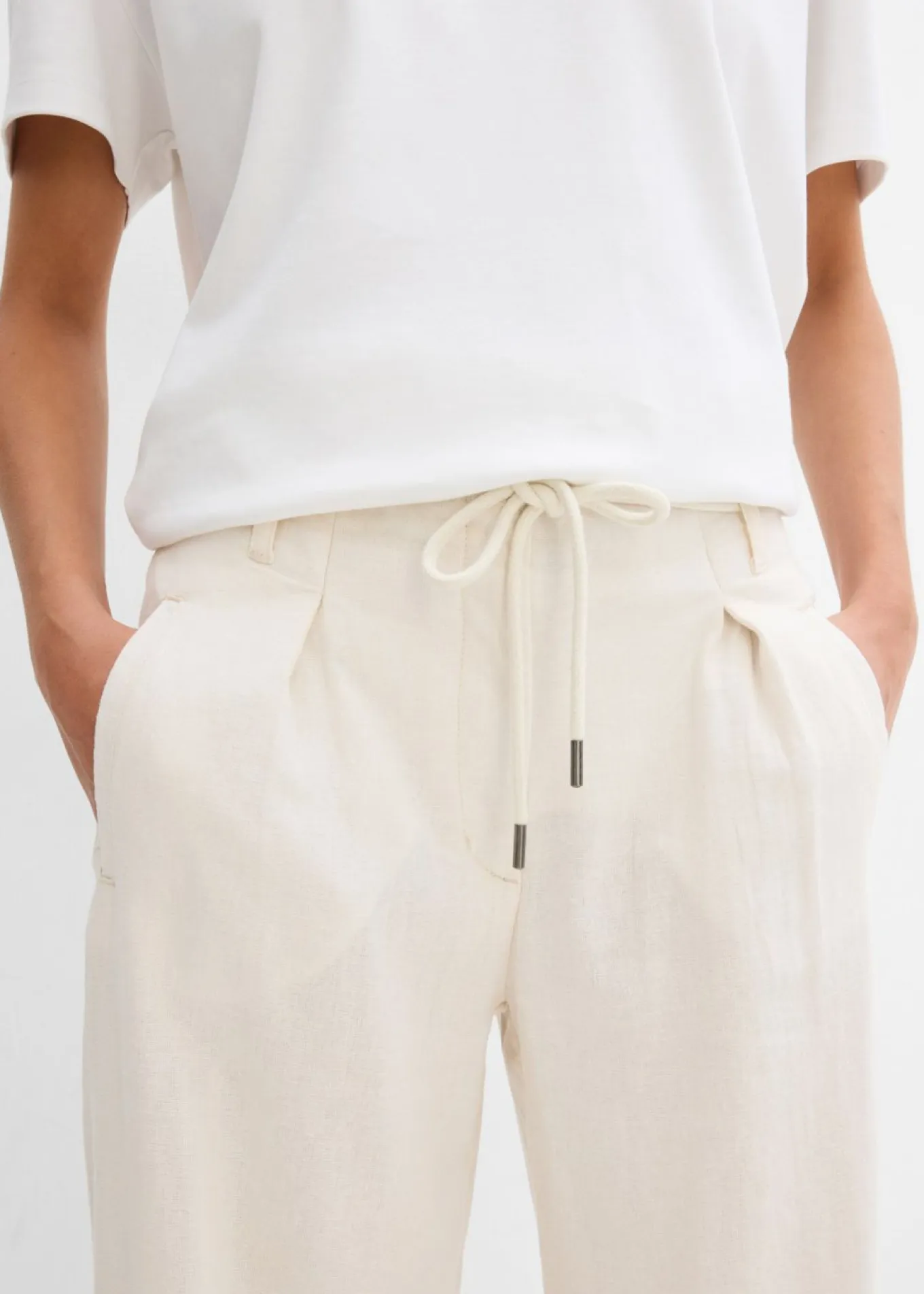 Pantalón paperbag de ligera mezcla de lino