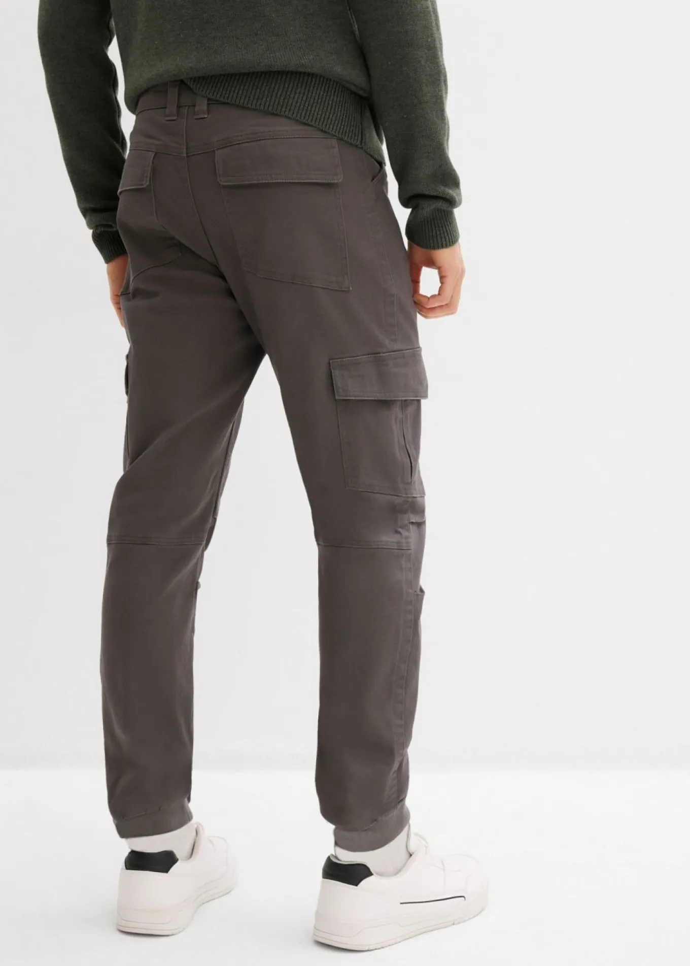 Pantalón tipo cargo de algodón puro con corte relajado, tapered