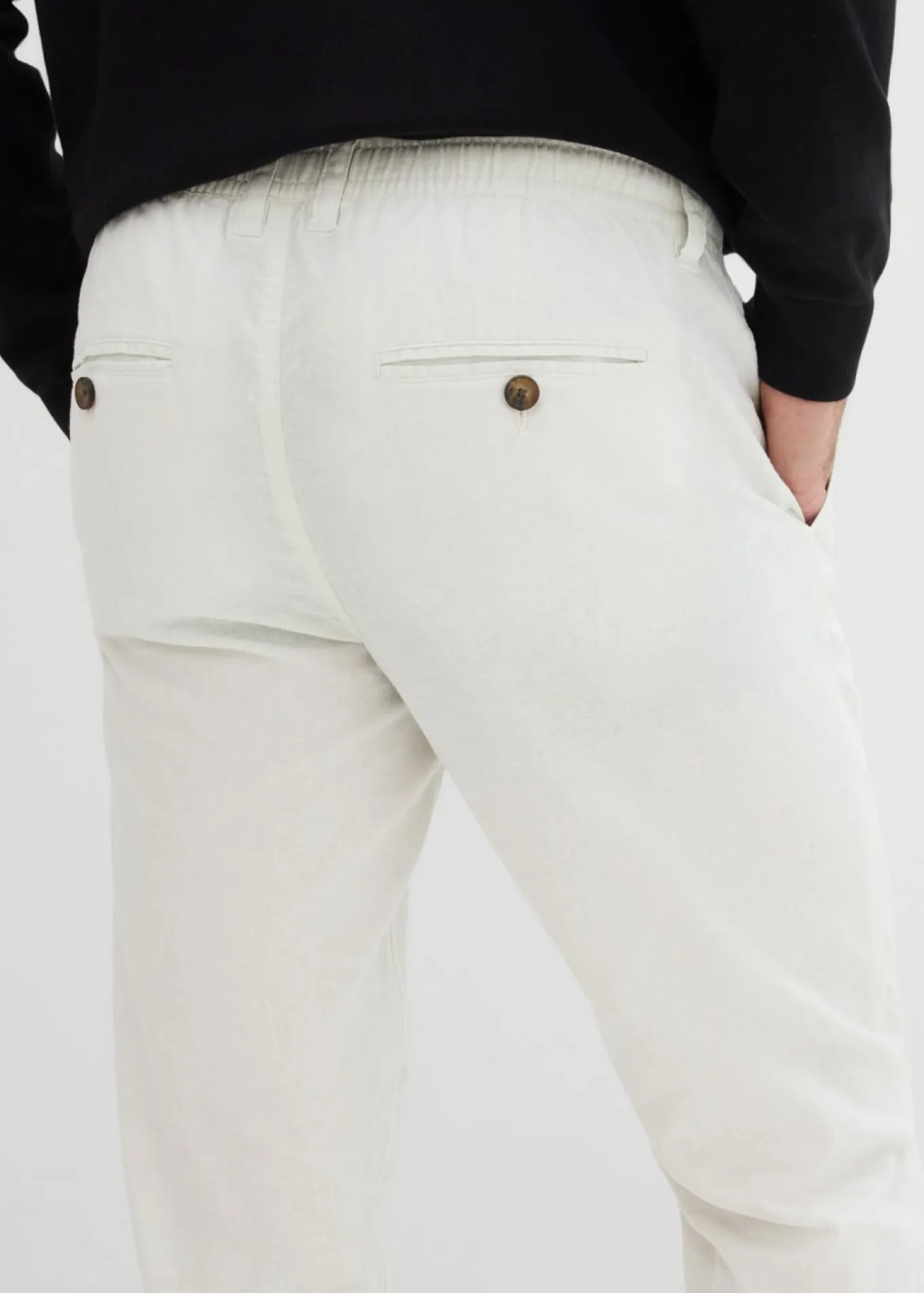 Pantalón tipo chino de mezcla de lino ligero con corte regular y forma recta