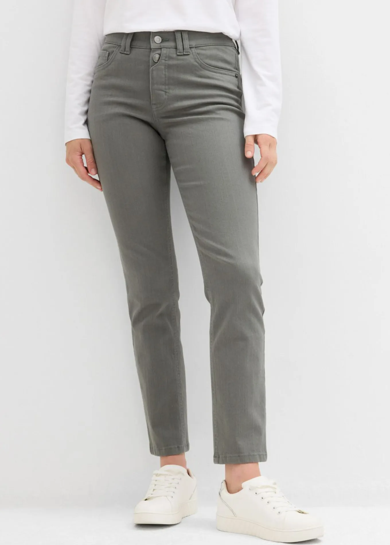 Pantalones acortados de sarga