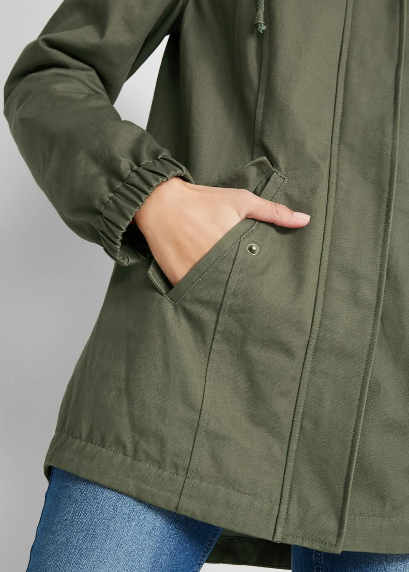 Parka de entretiempo de algodón con capucha estampada