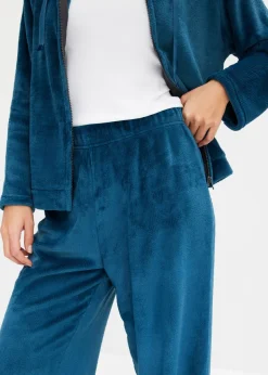 Pijama de felpa agradable