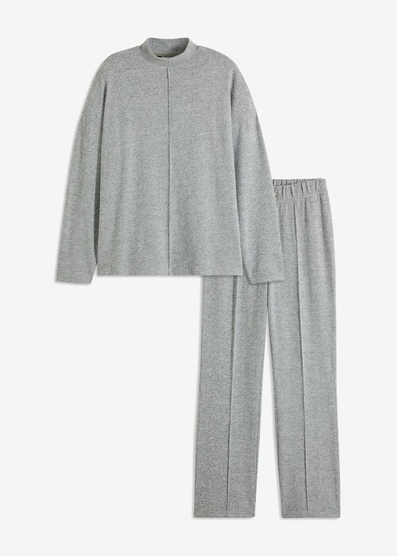 Pijama holgado de tejido suave