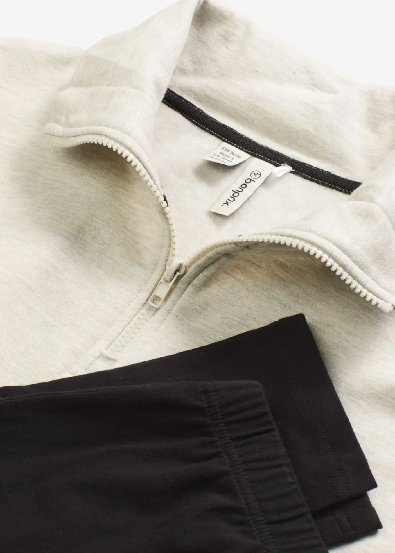 Pijama tipo sudadera con leggings