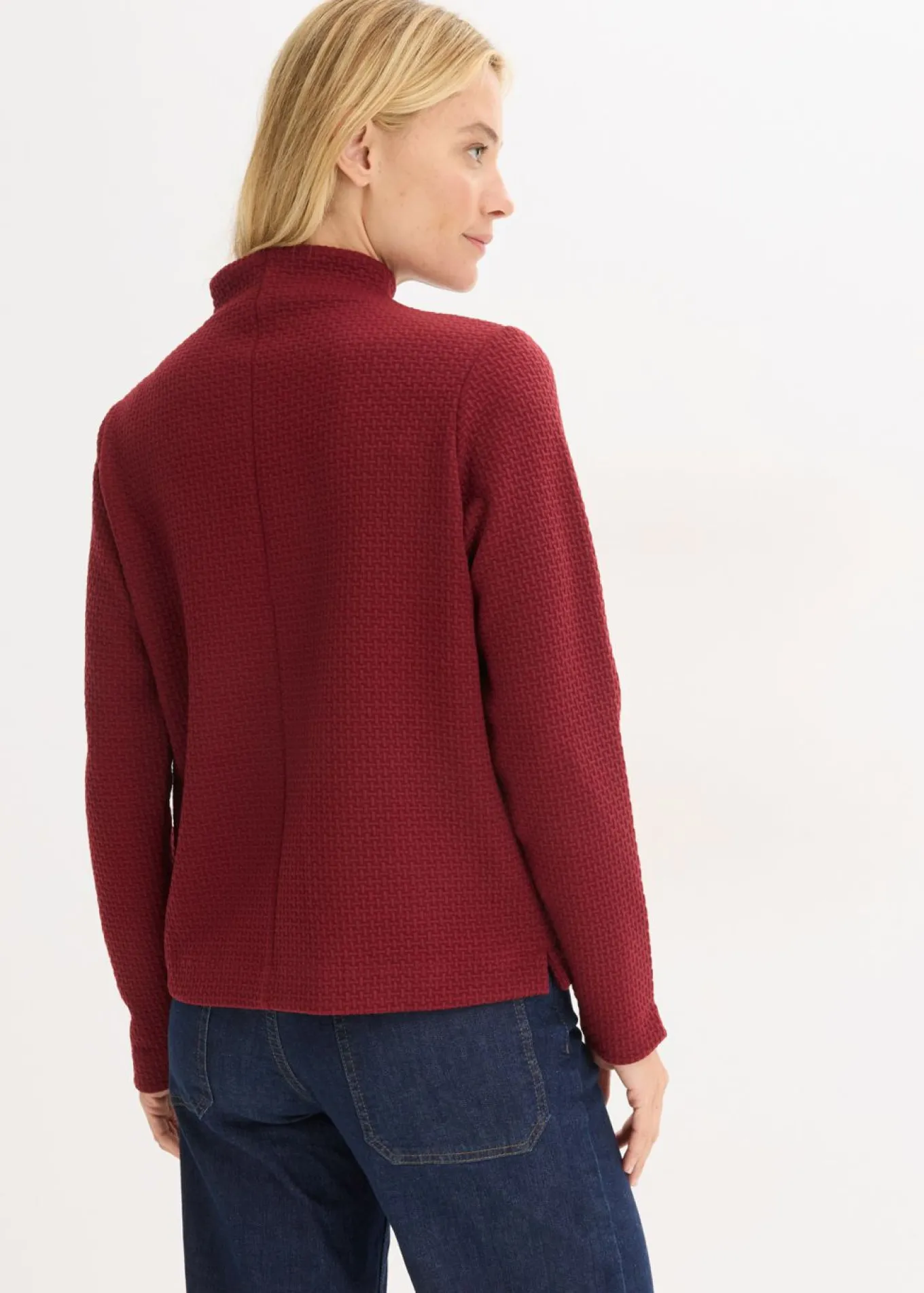 Sudadera con cuello alto