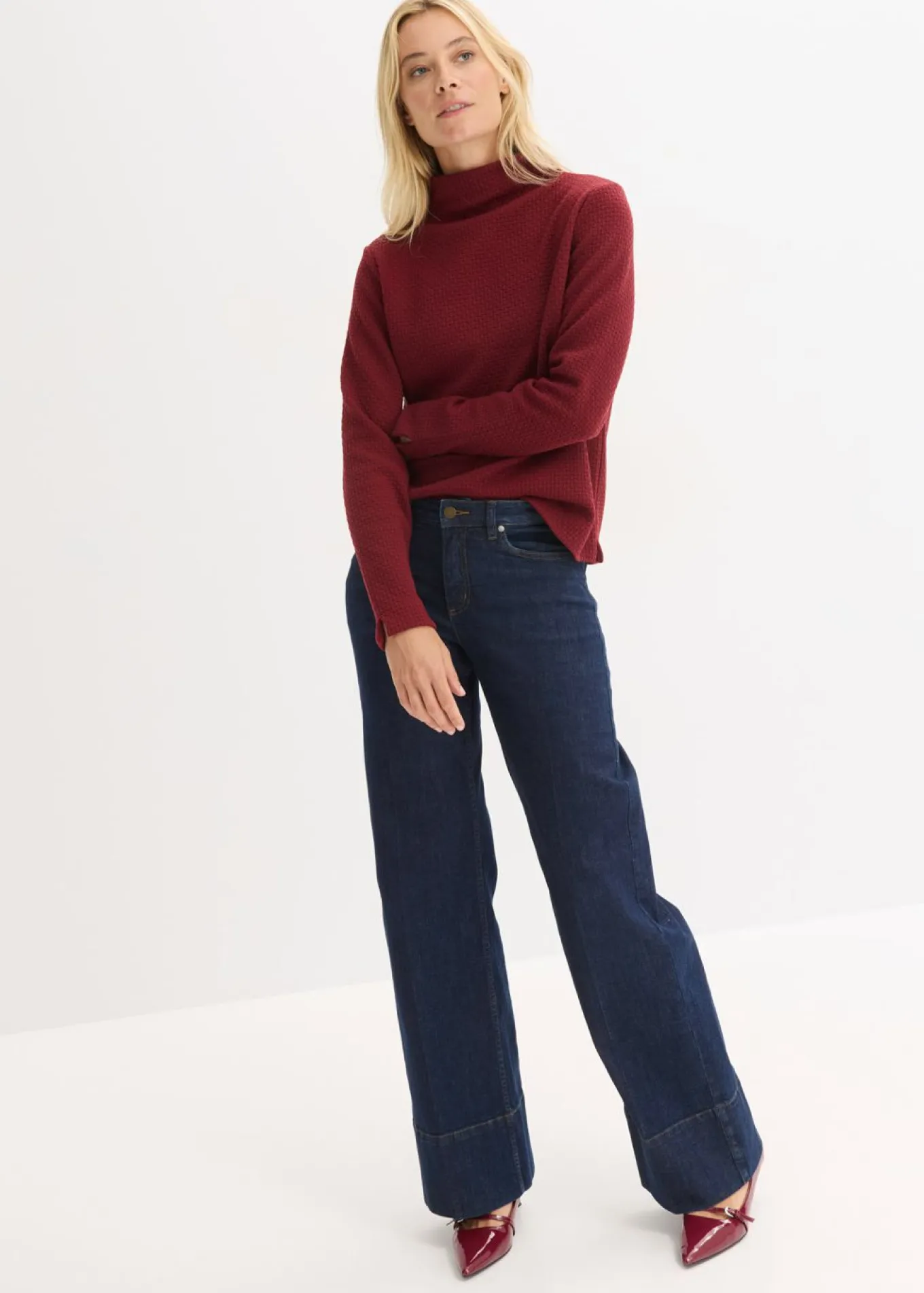 Sudadera con cuello alto