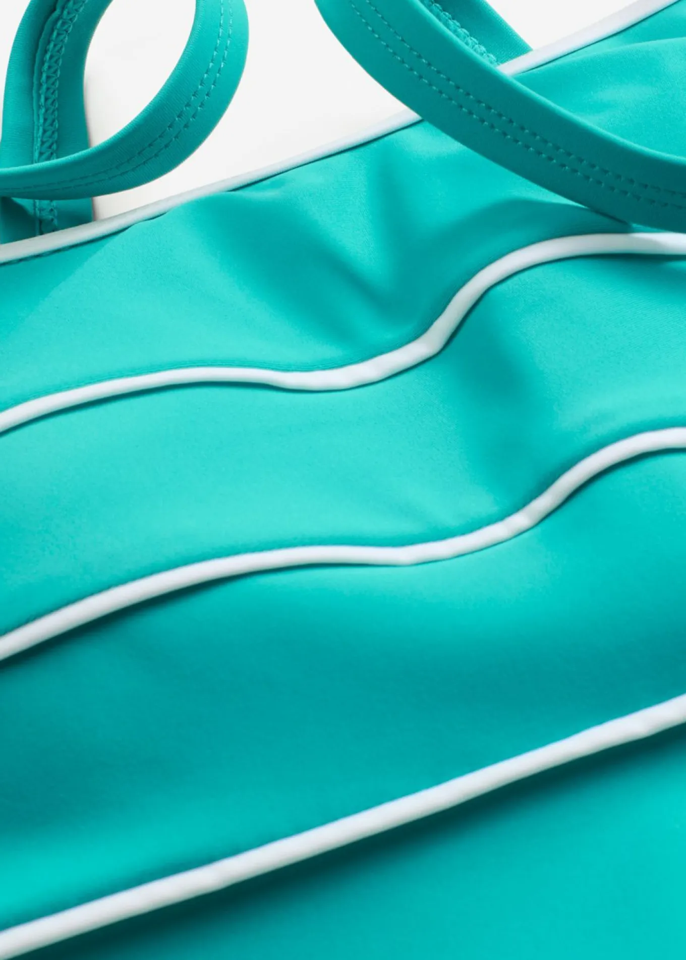 Tankini largo con costuras decorativas (2 piezas)