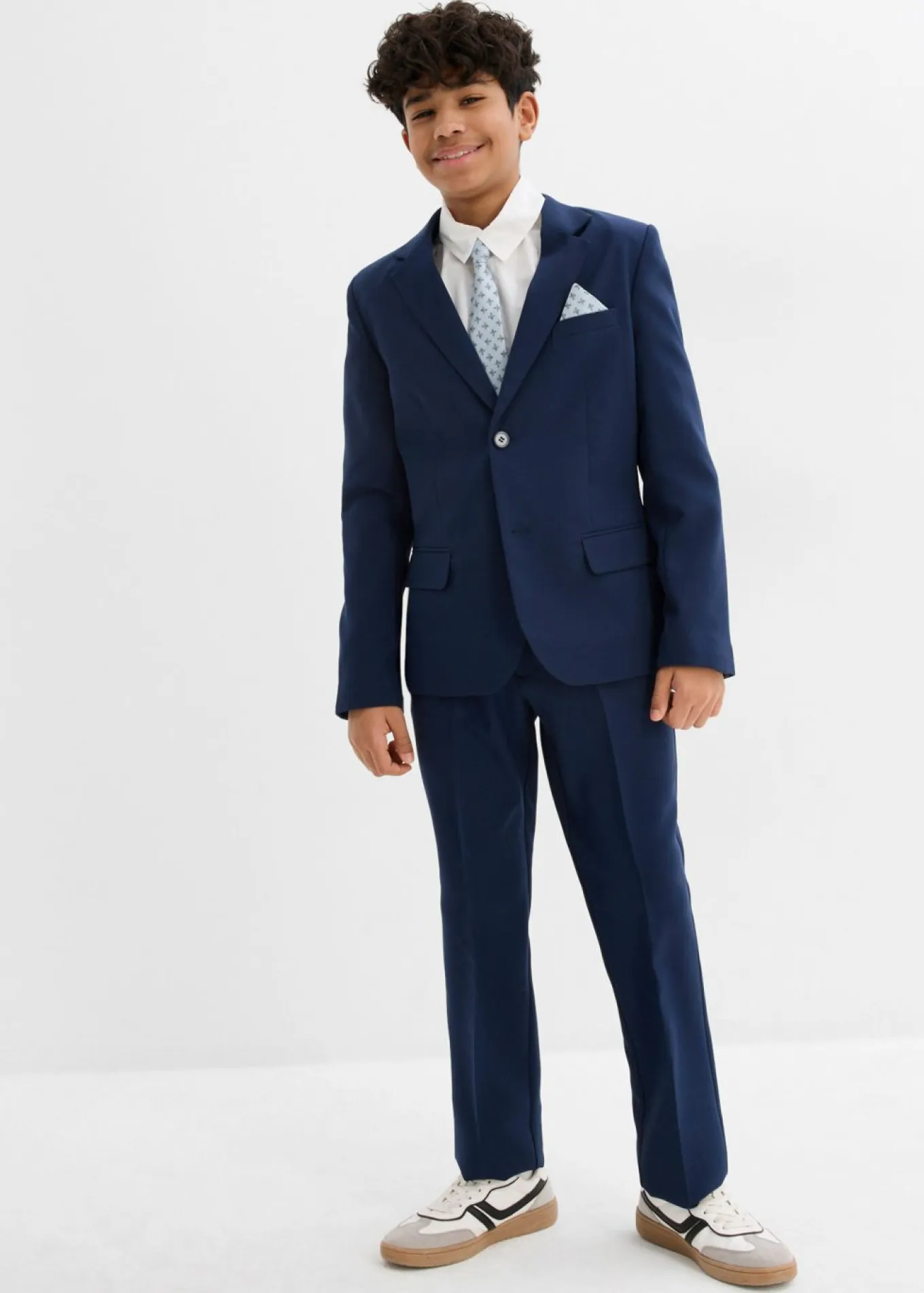 Traje (4 piezas) con camisa y corbata