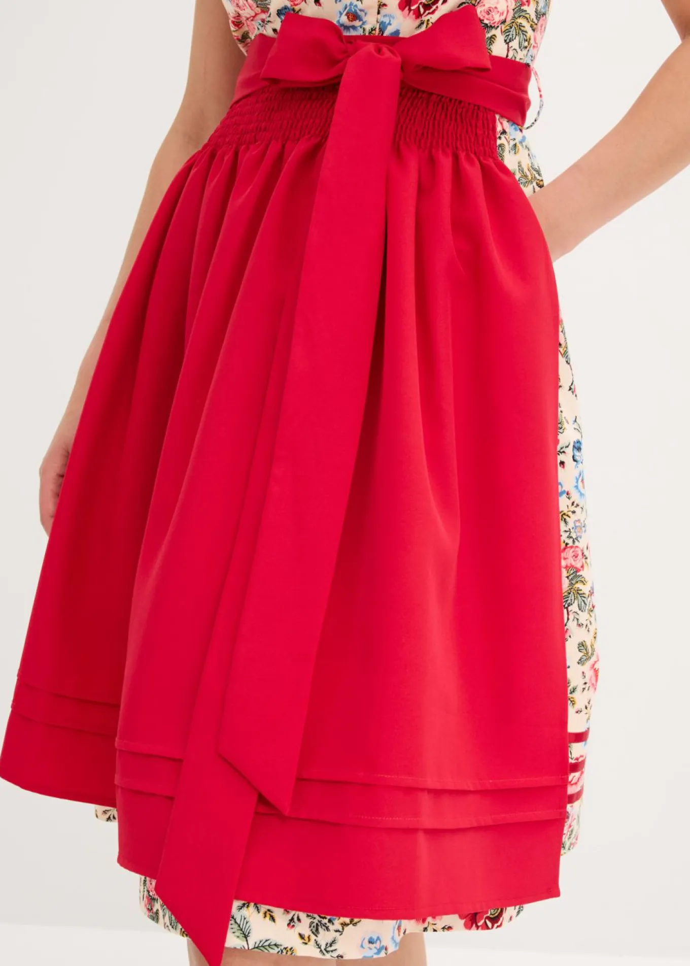 Traje tirolés con delantal bordado (2 piezas)