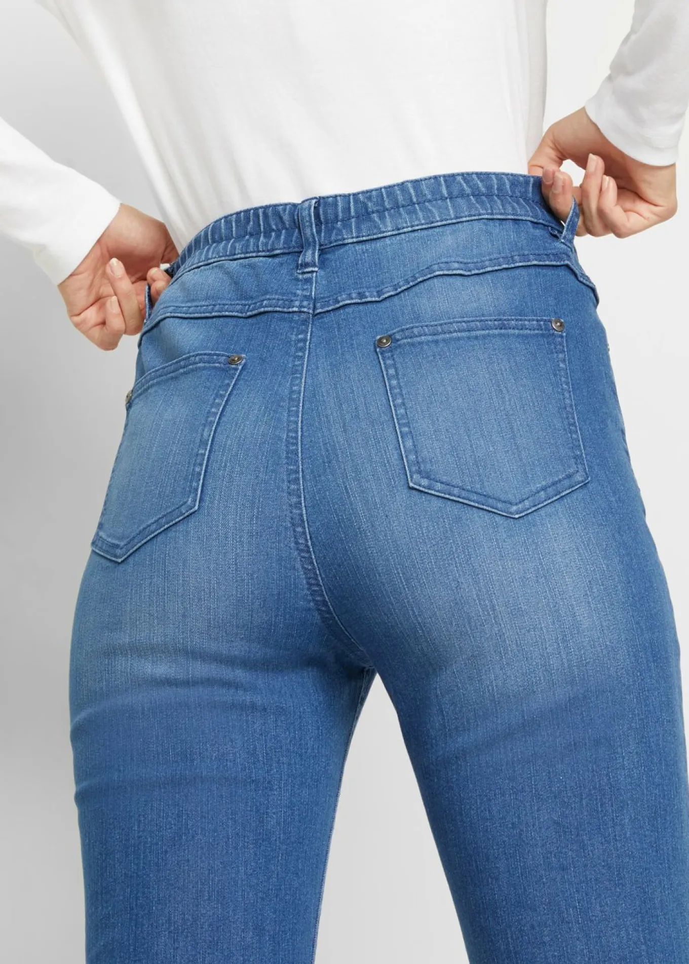 Vaqueros bootcut, high waist, cintura cómoda