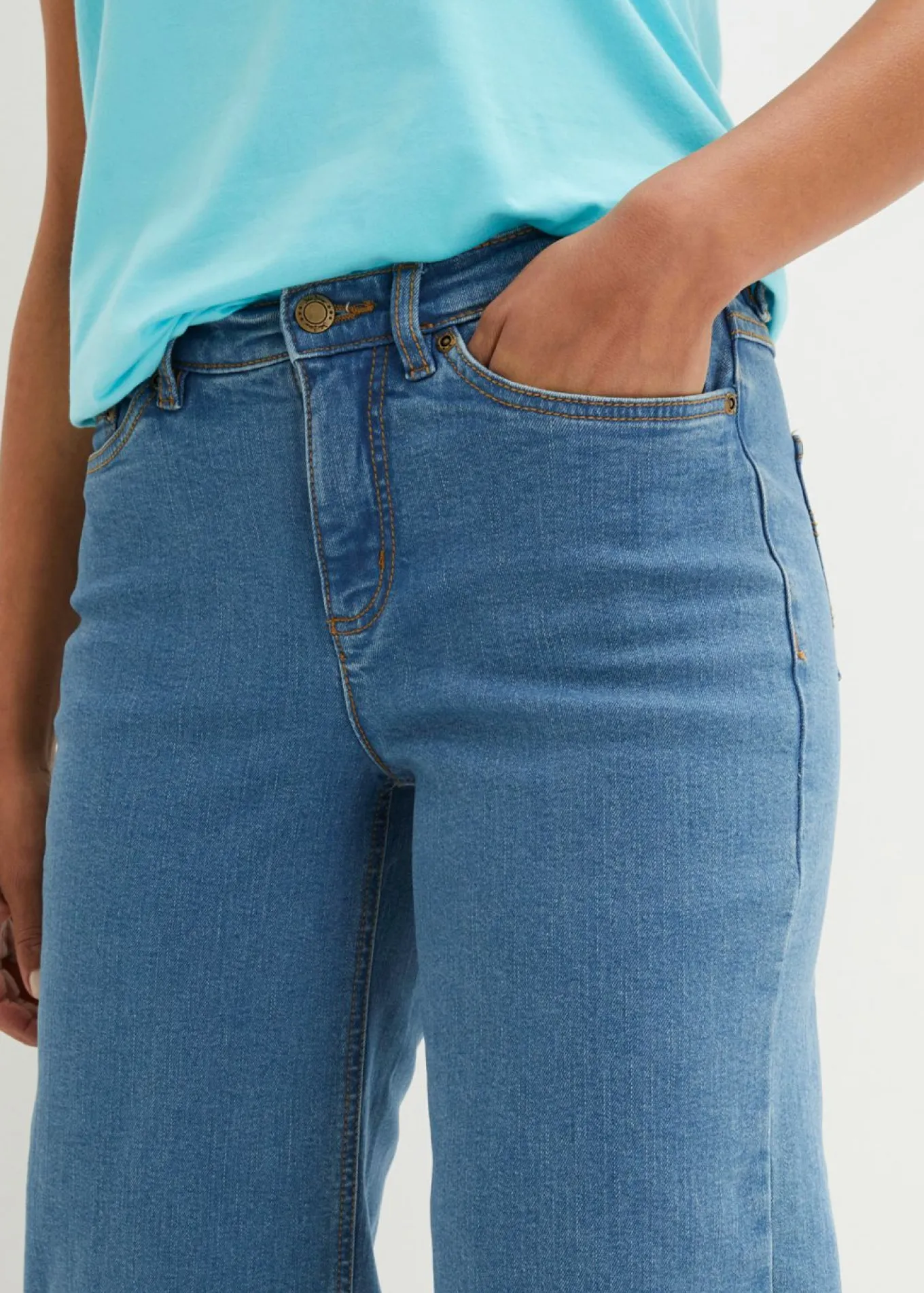 Vaqueros capri anchos Essential