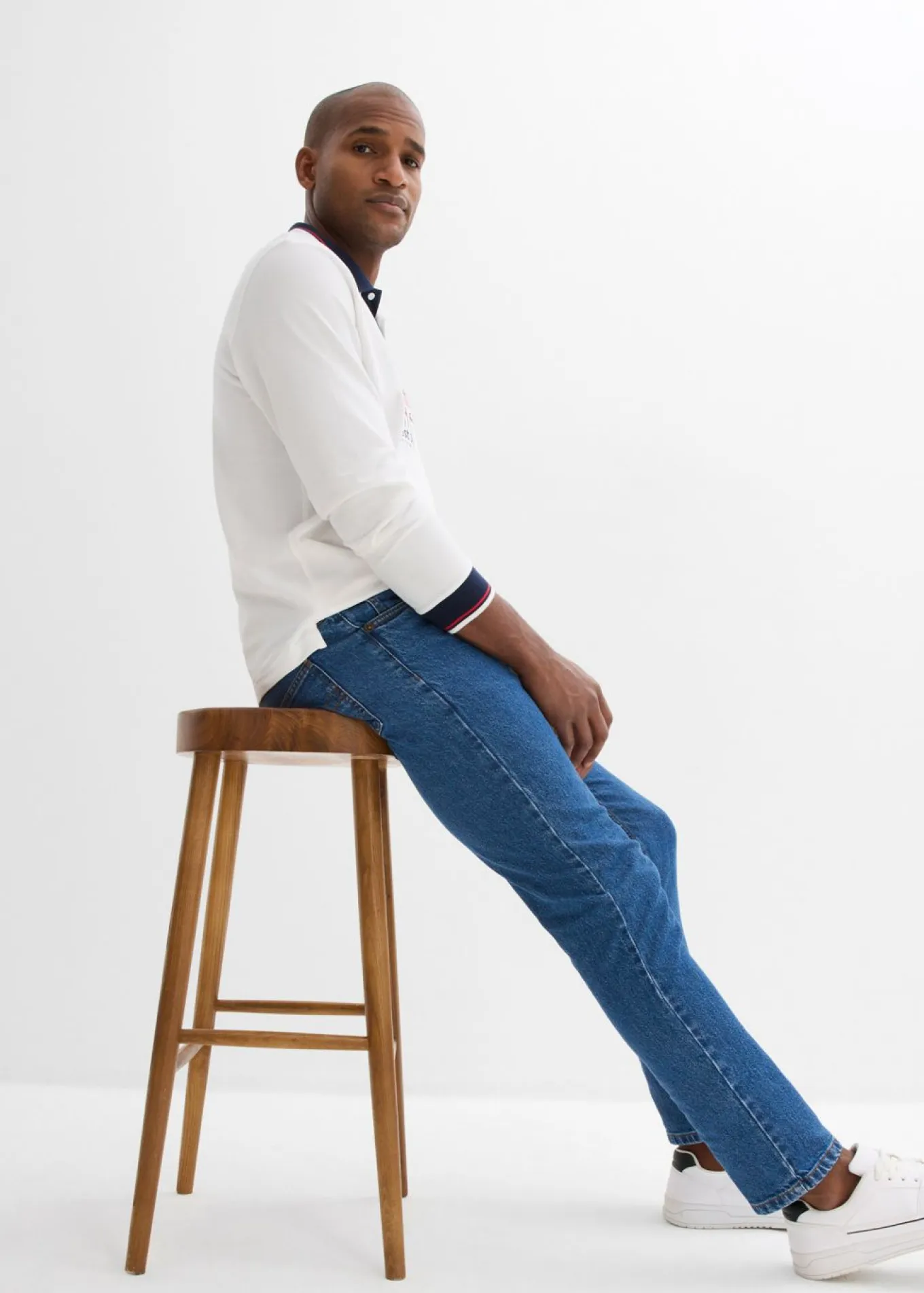 Vaqueros classic fit con cintura elástica, straight