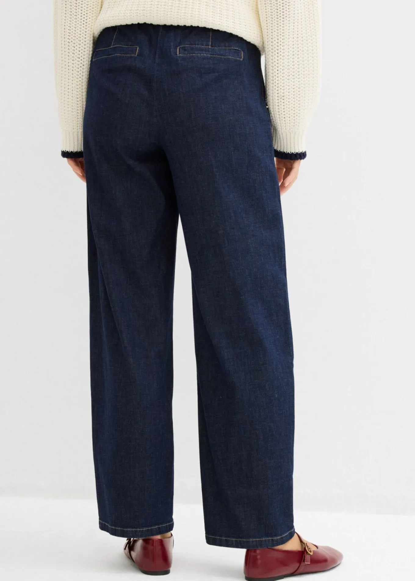 Vaqueros de corte barrel con talle medio y cintura cómoda