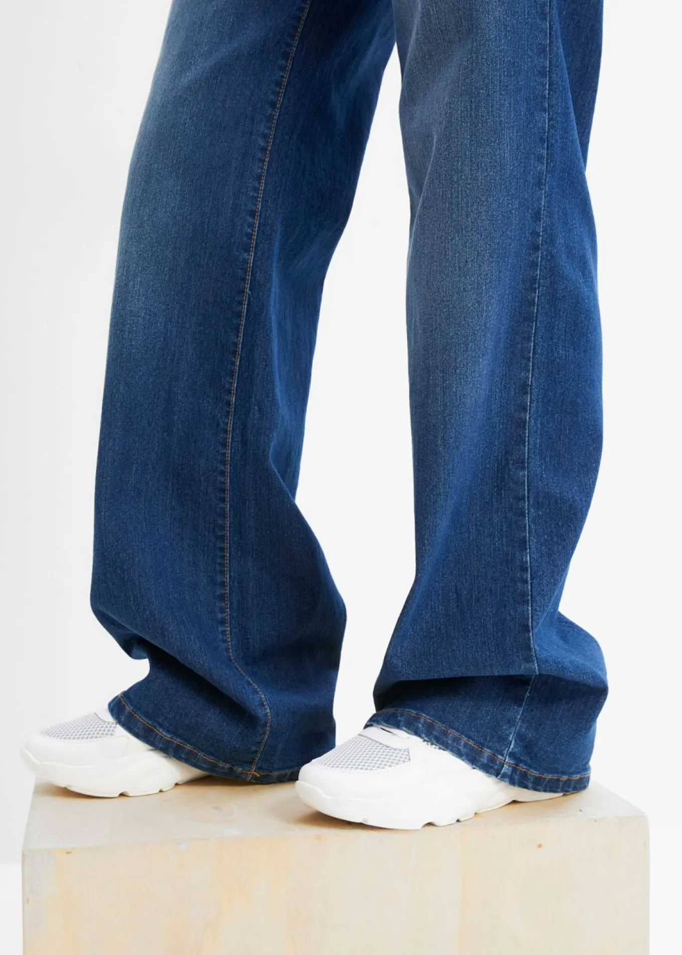 Vaqueros de pernera ancha, mid waist, elástico