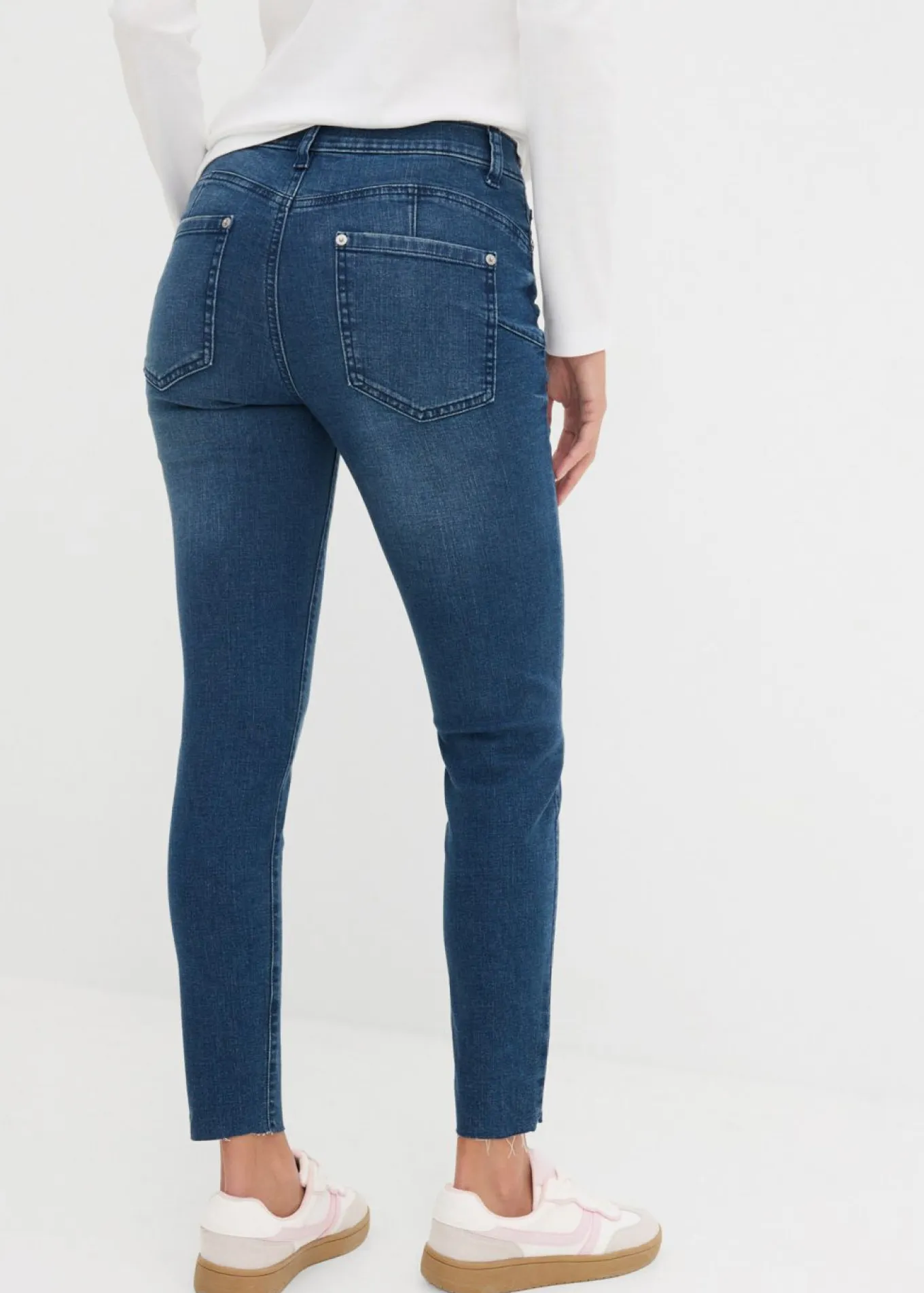 Vaqueros skinny, mid waist, cropped