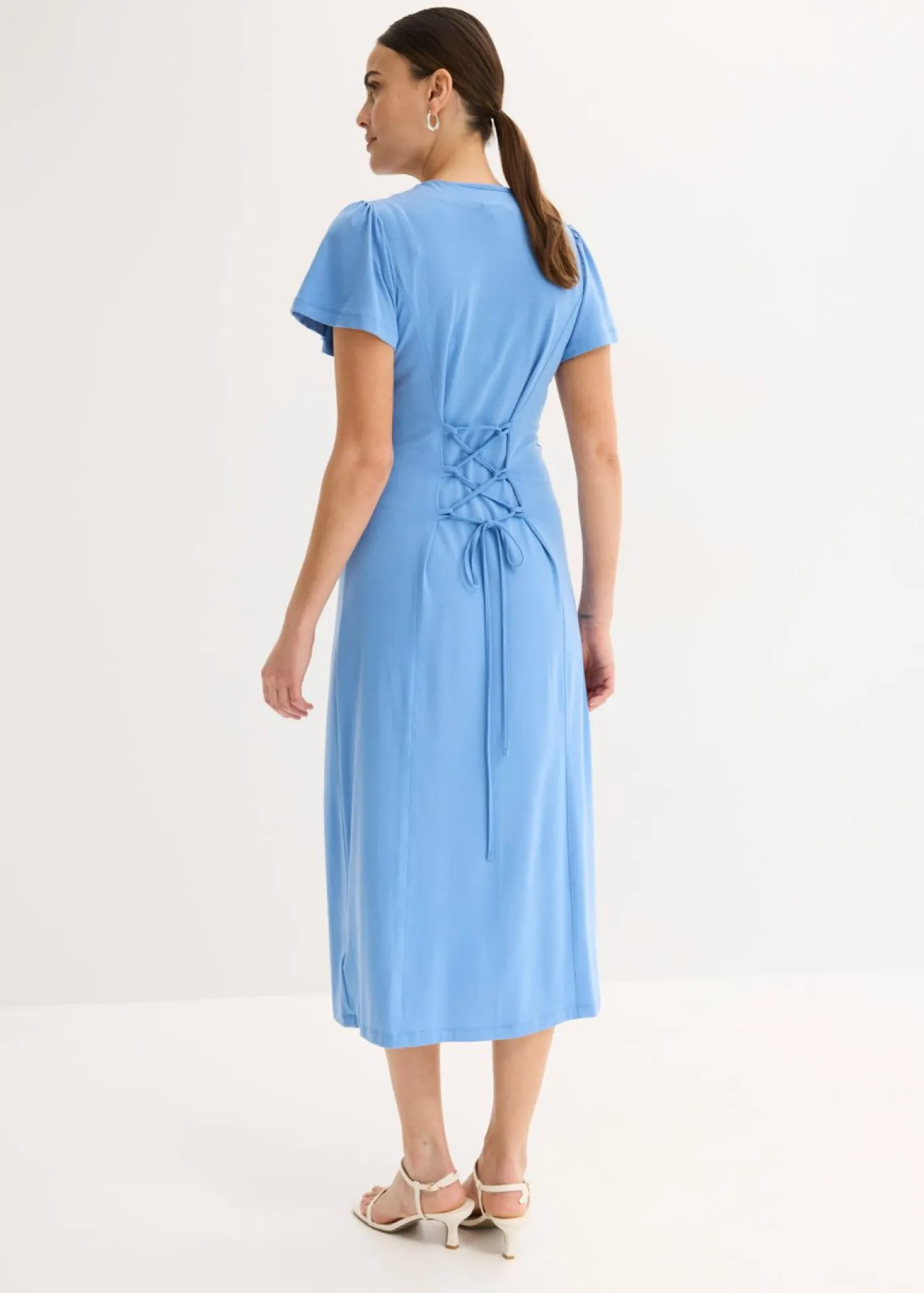 Vestido camisero con abertura