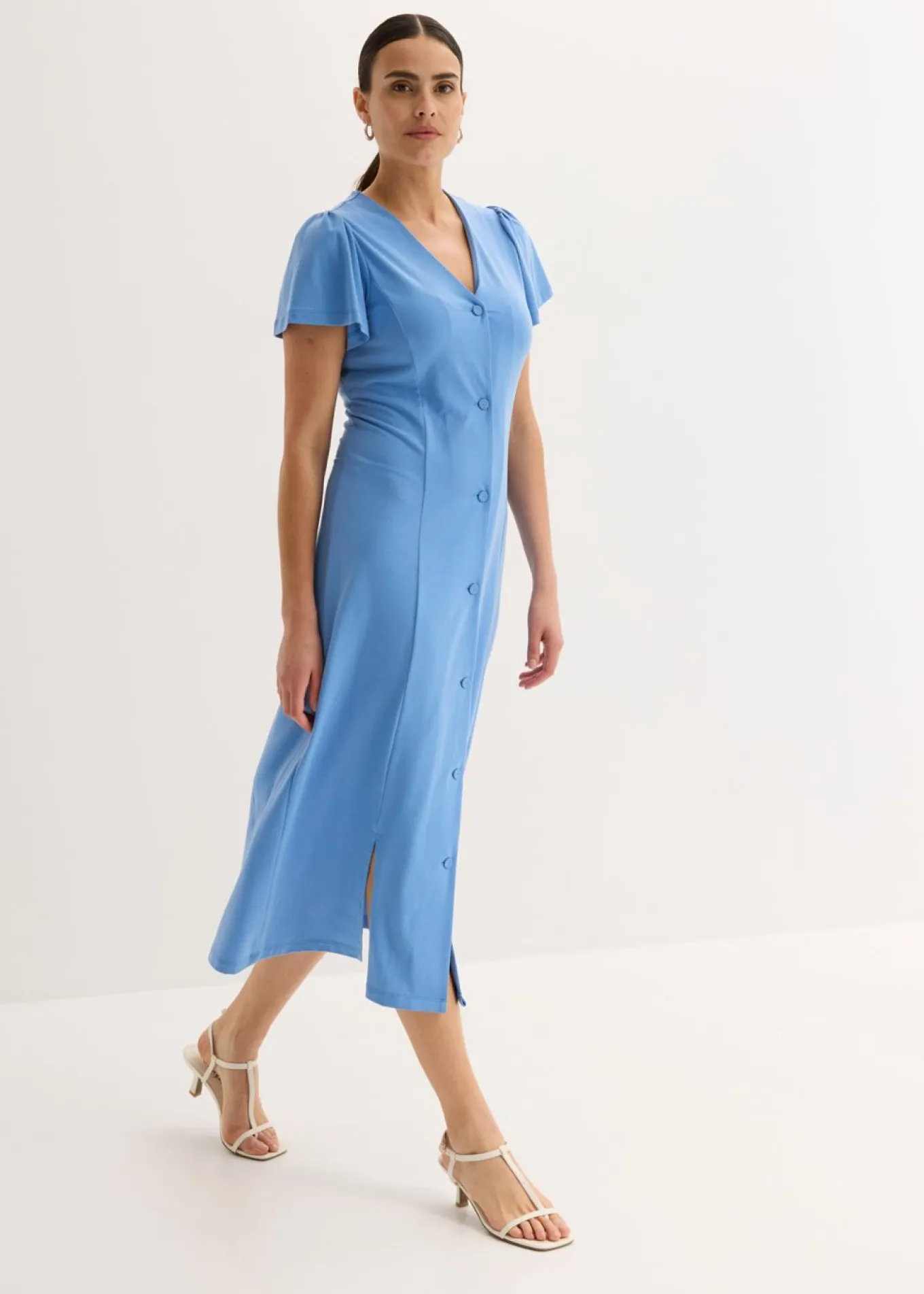 Vestido camisero con abertura