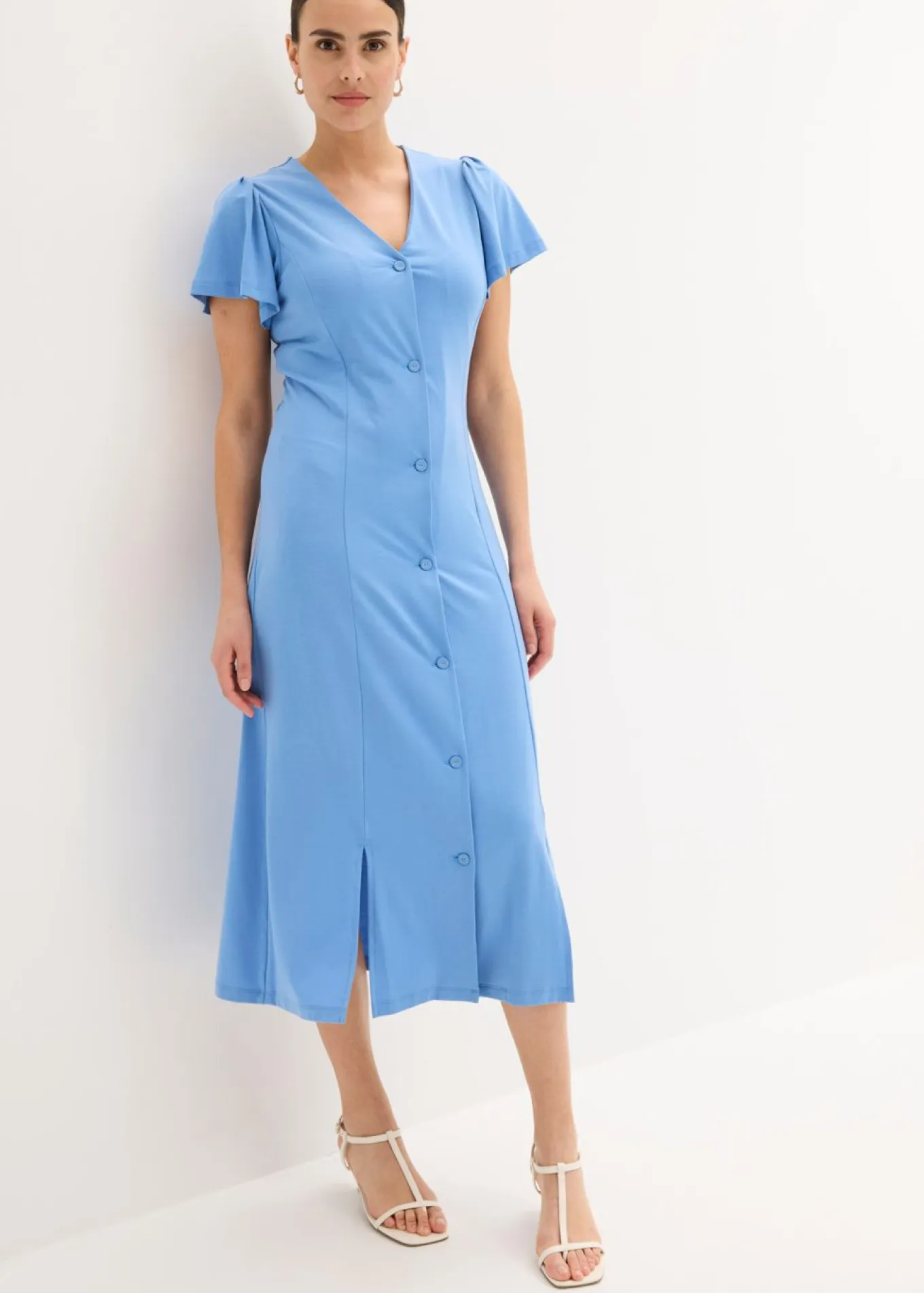 Vestido camisero con abertura