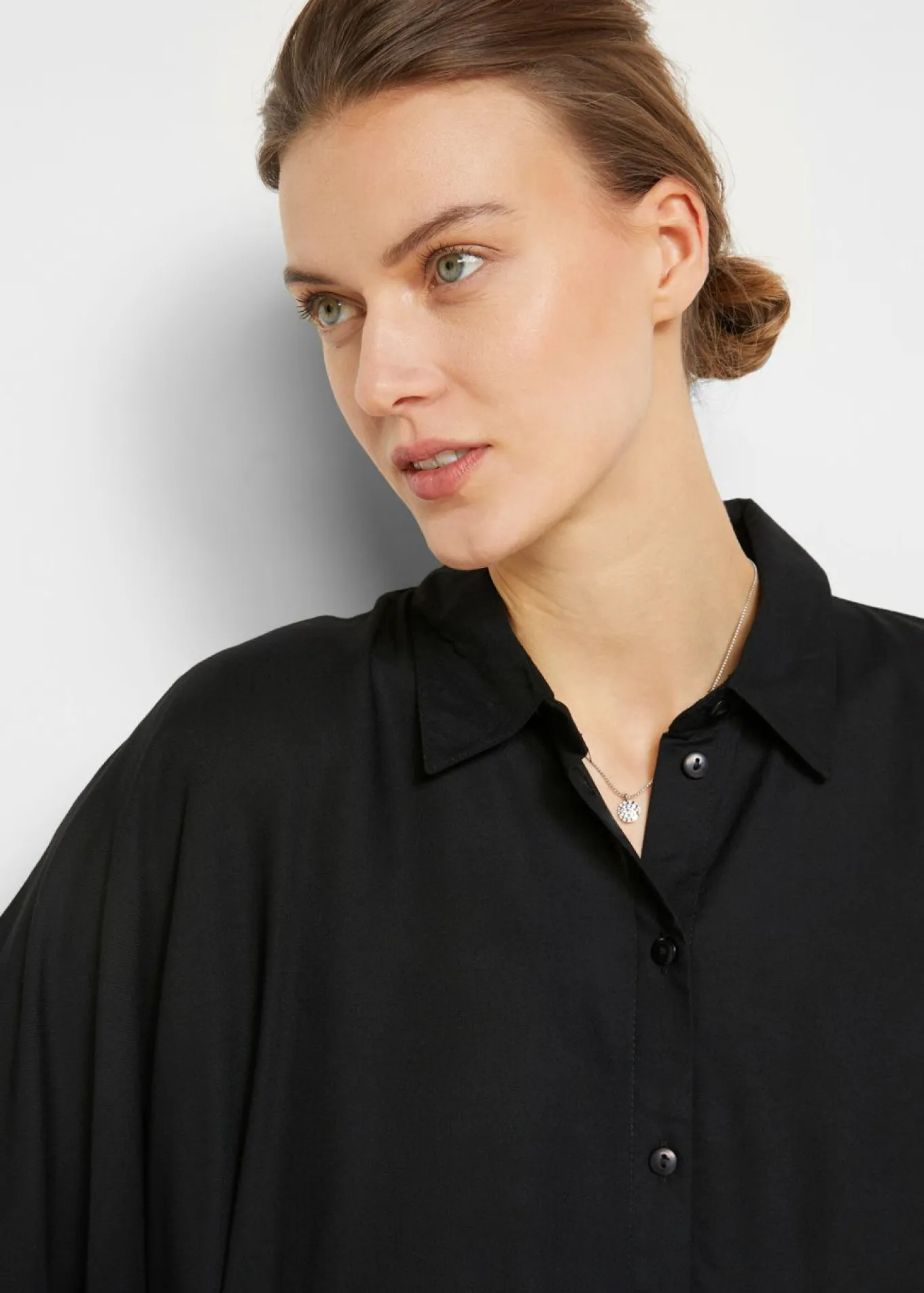 Vestido camisero de viscosa fina
