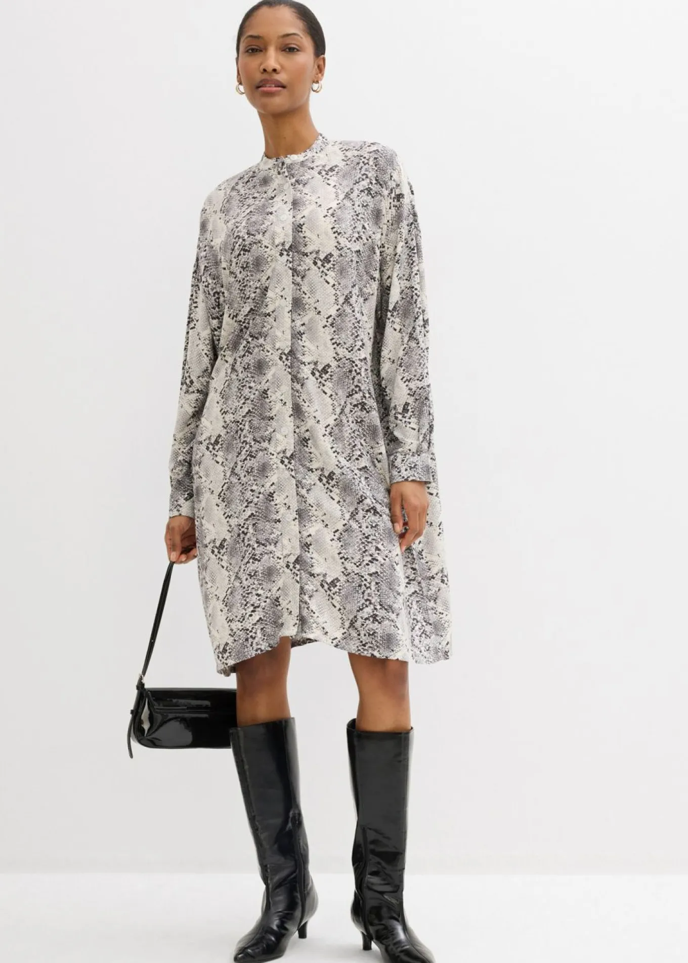 Vestido camisero holgado de viscosa fina
