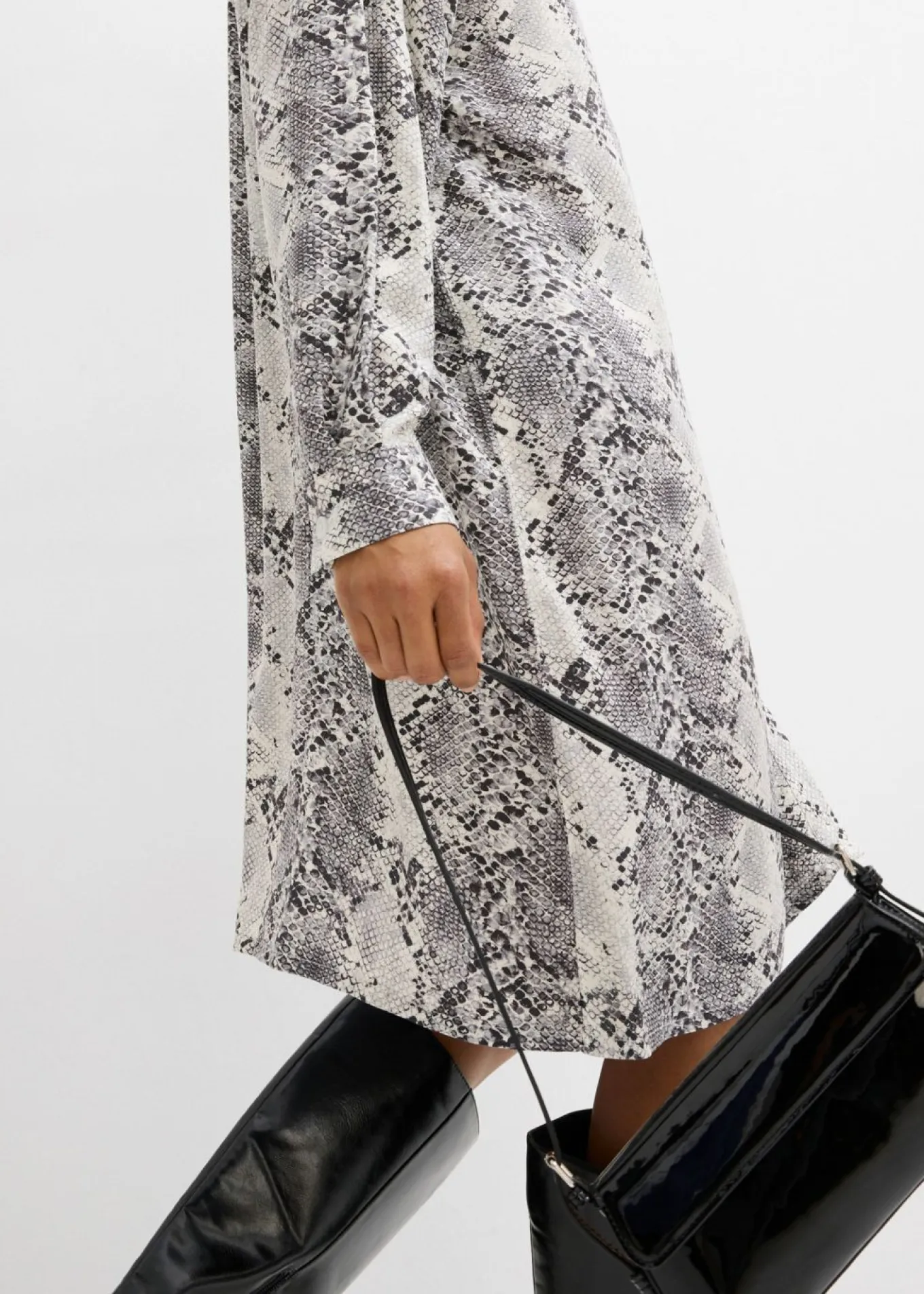 Vestido camisero holgado de viscosa fina