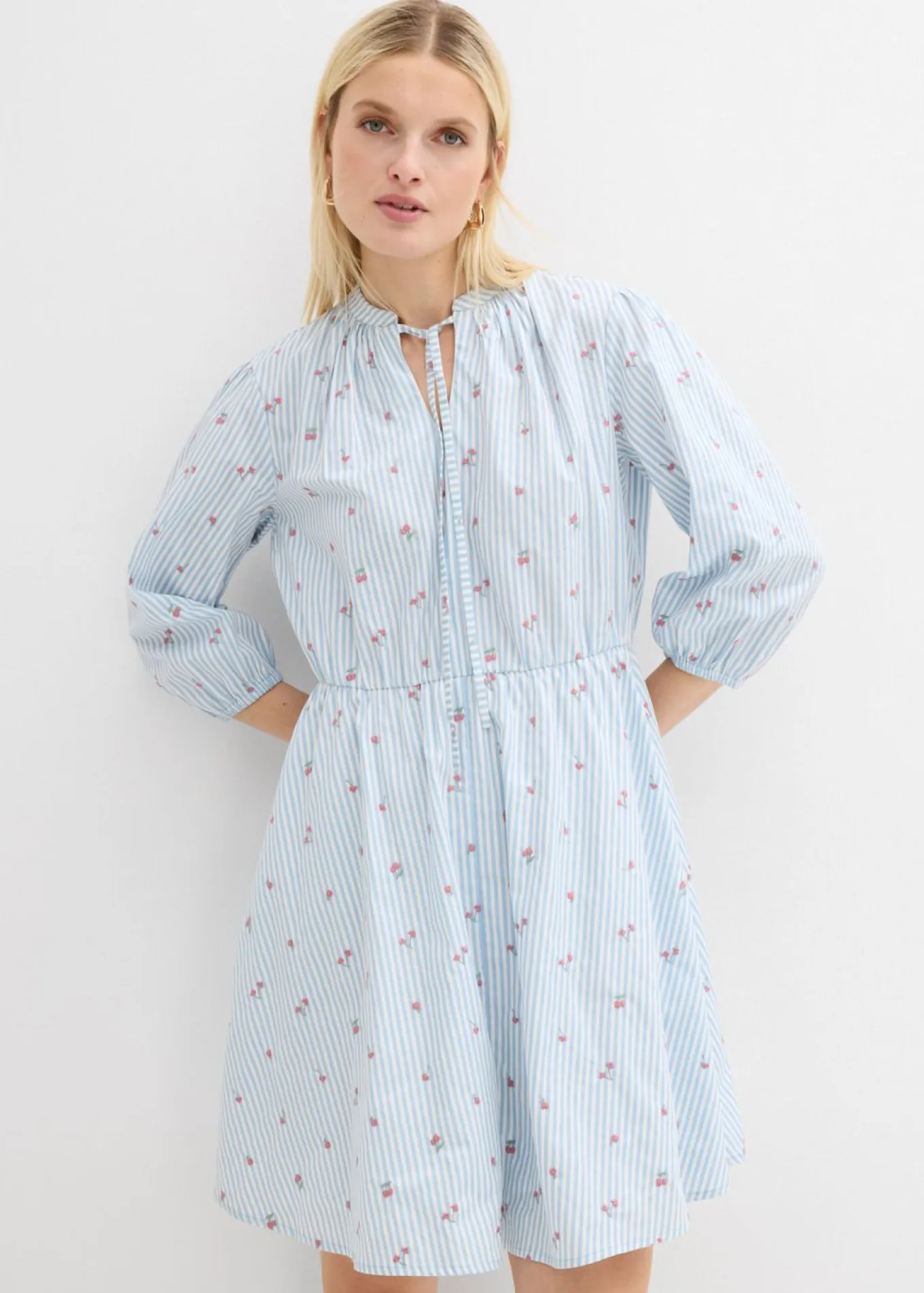 Vestido corto de algodón puro