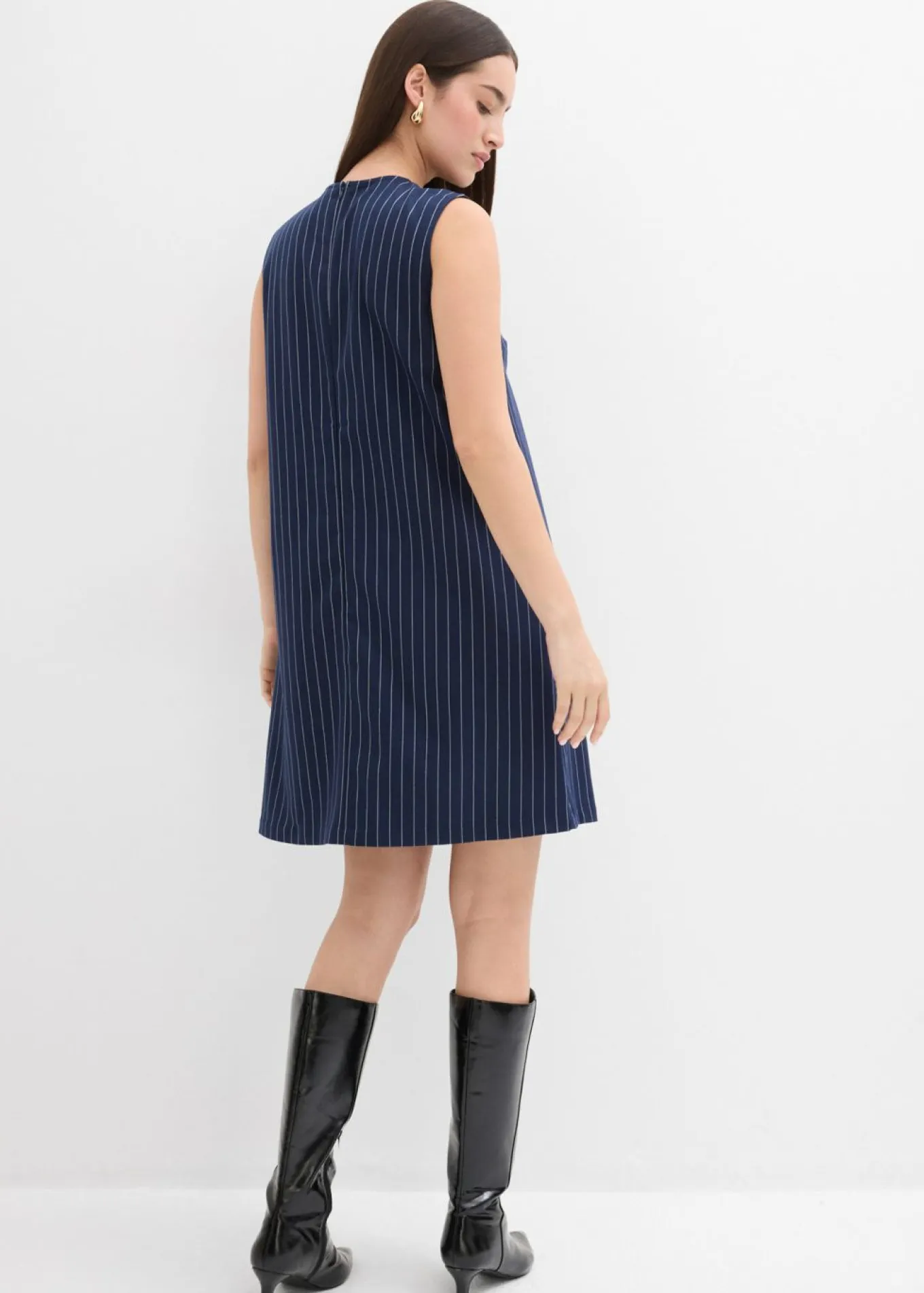Vestido corto de mezcla de viscosa con raya diplomática