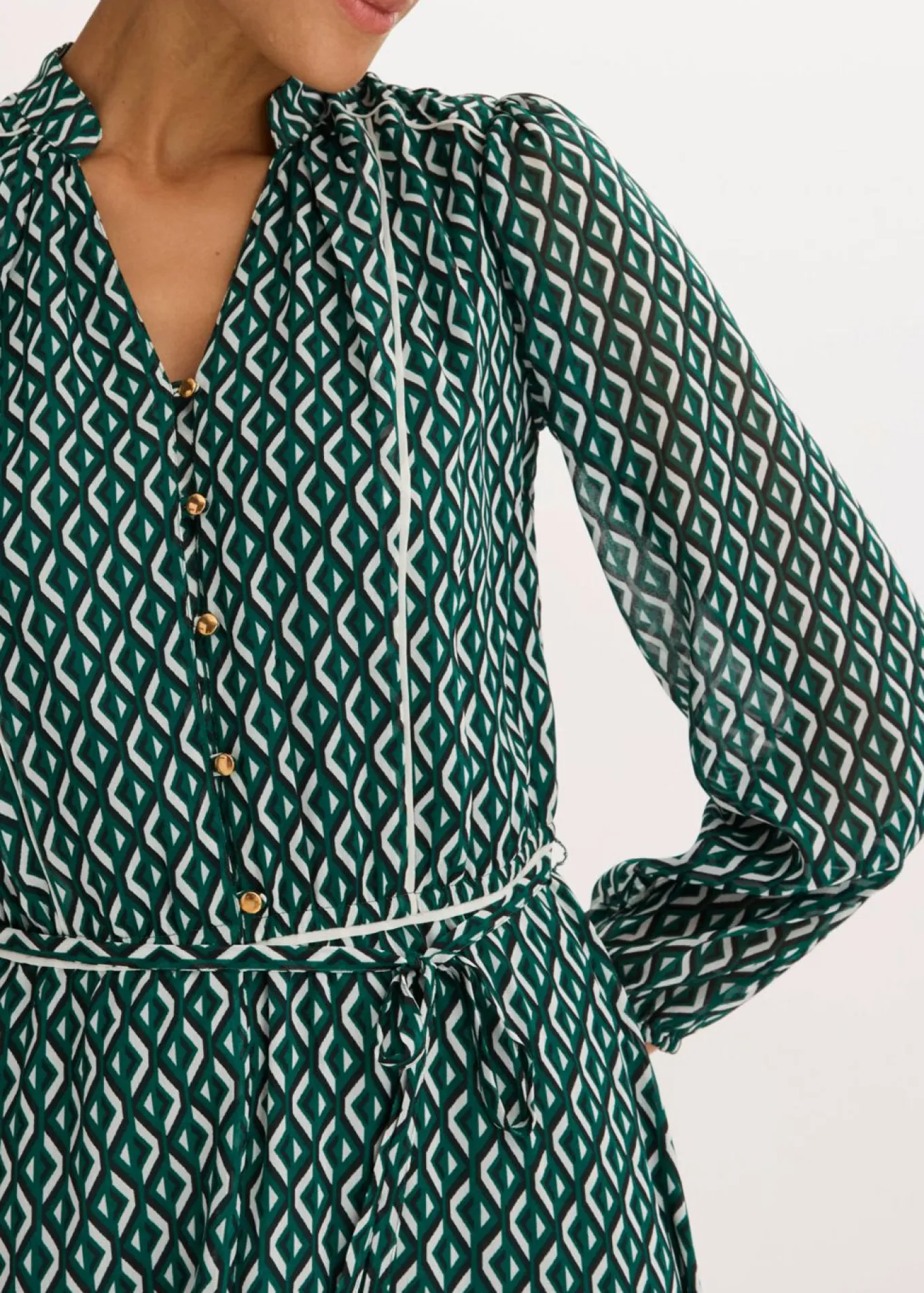 Vestido de gasa con ribete en contraste