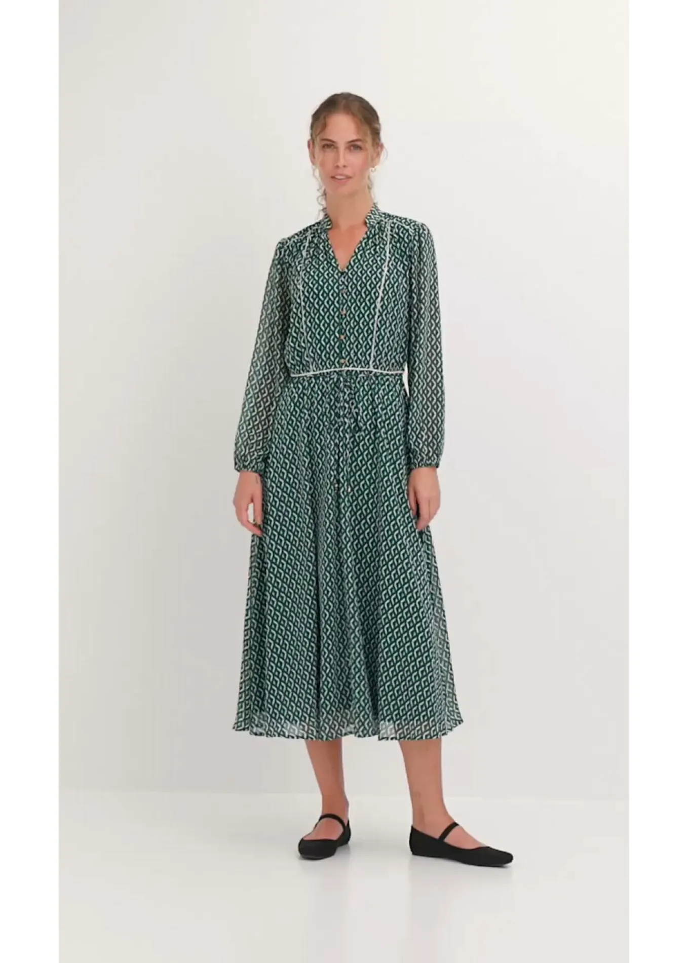 Vestido de gasa con ribete en contraste
