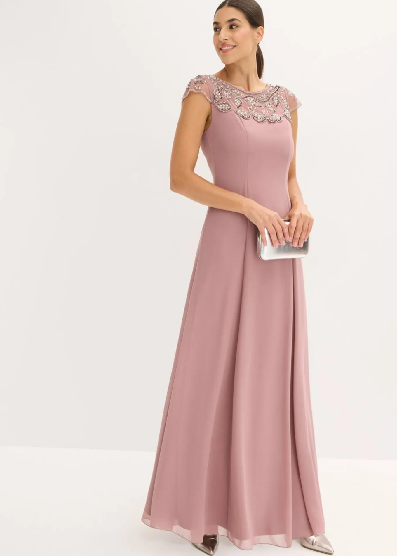 Vestido de noche con aplicación de encaje