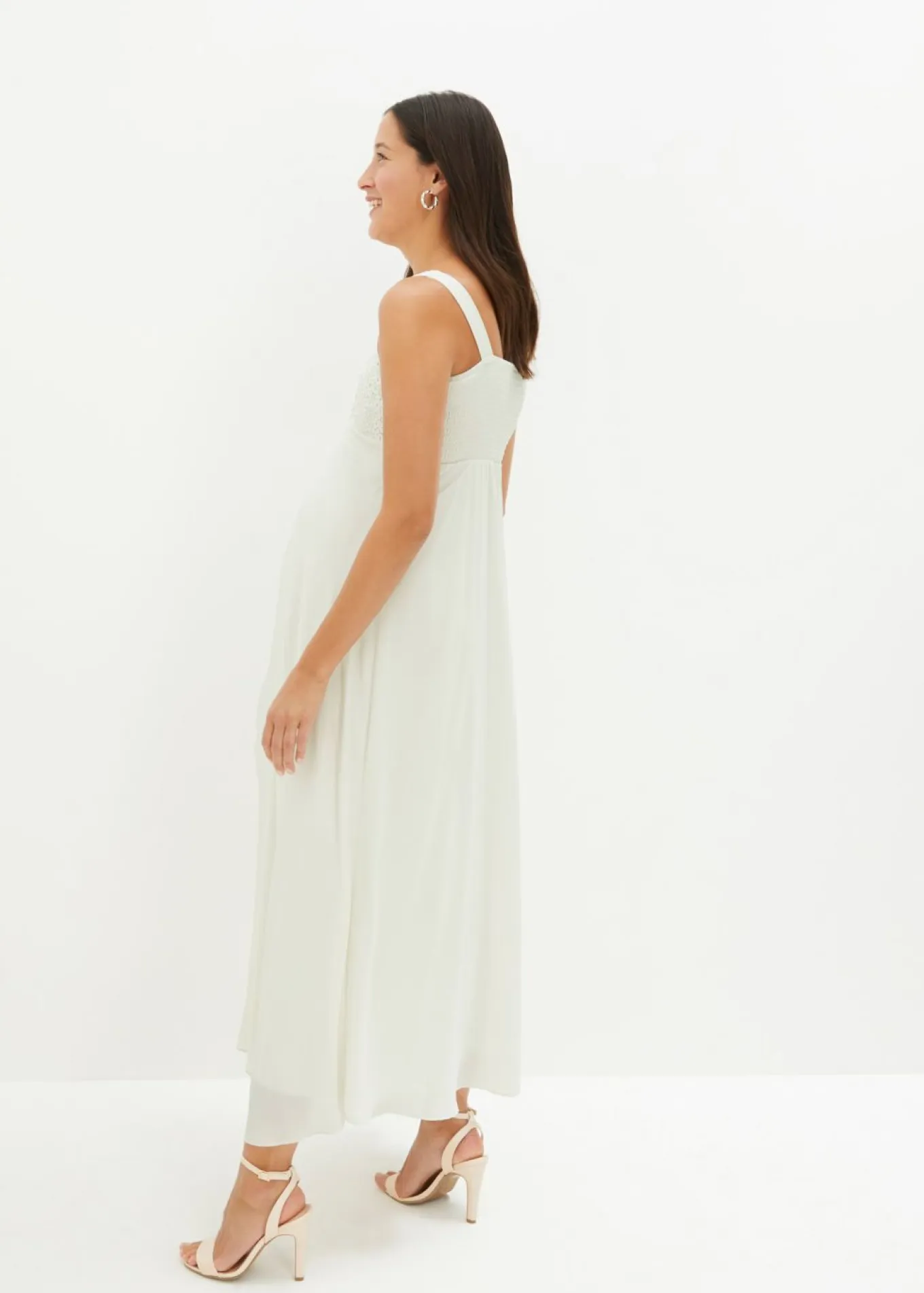 Vestido de novia premamá con encaje