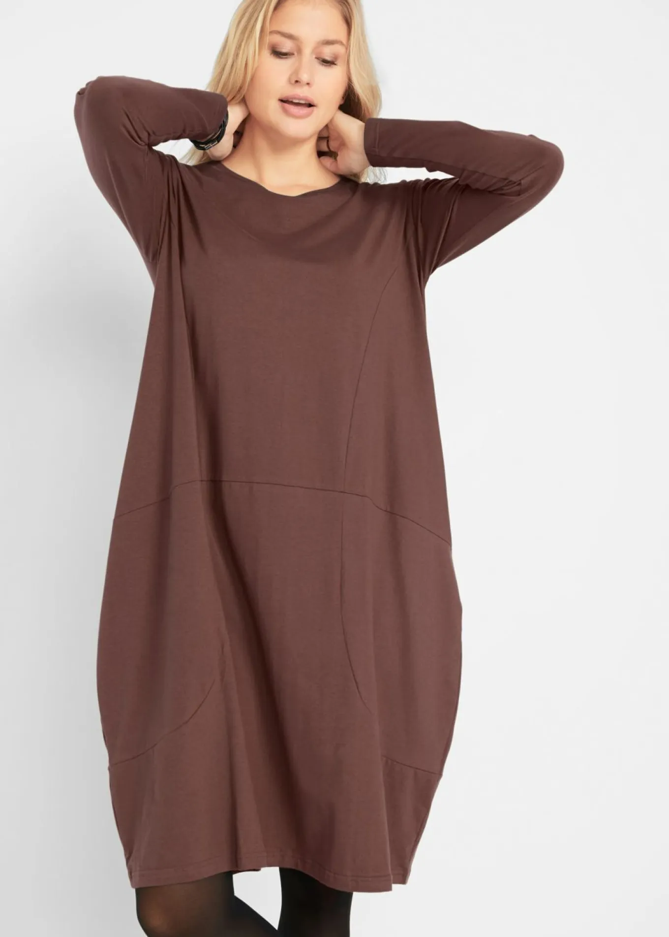 Vestido de punto con forma en O
