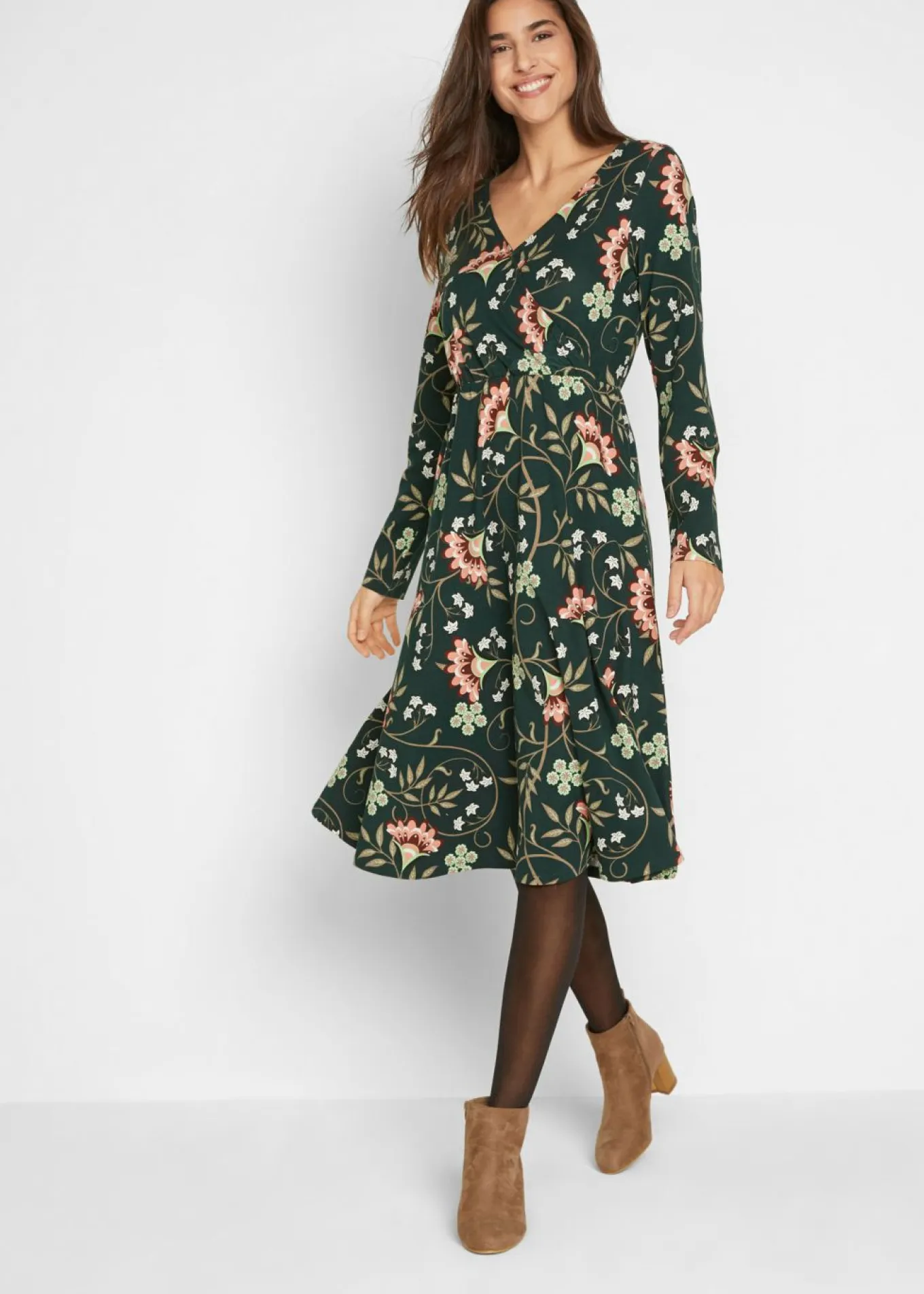 Vestido de punto de algodón con diseño cruzado