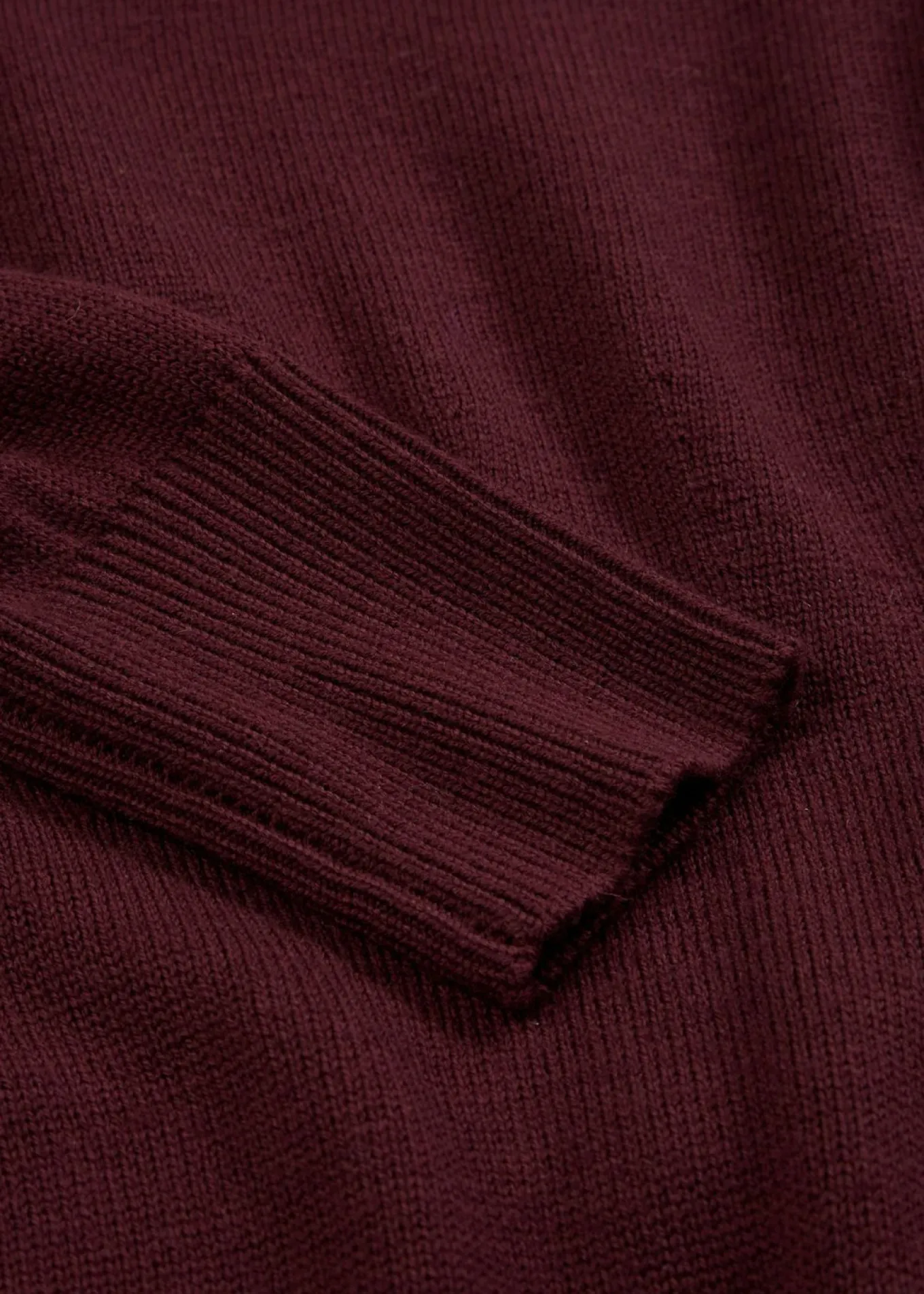 Vestido de punto de lana merina