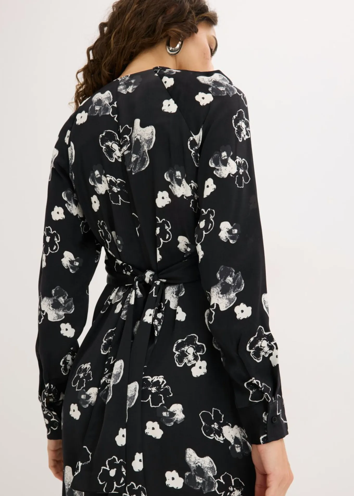 Vestido de satén fluido