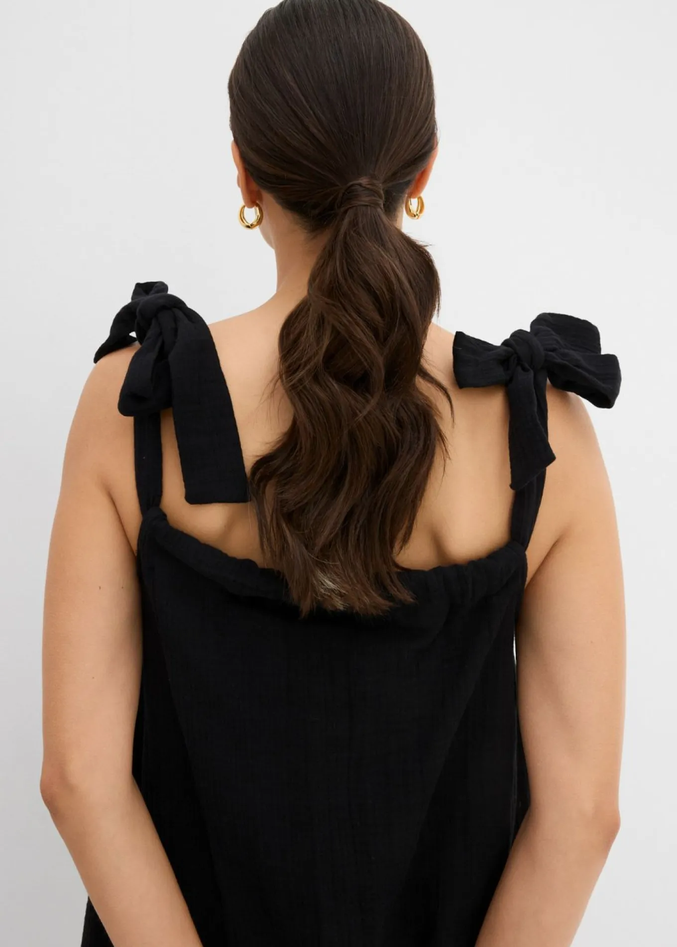 Vestido de tirantes de muselina suave