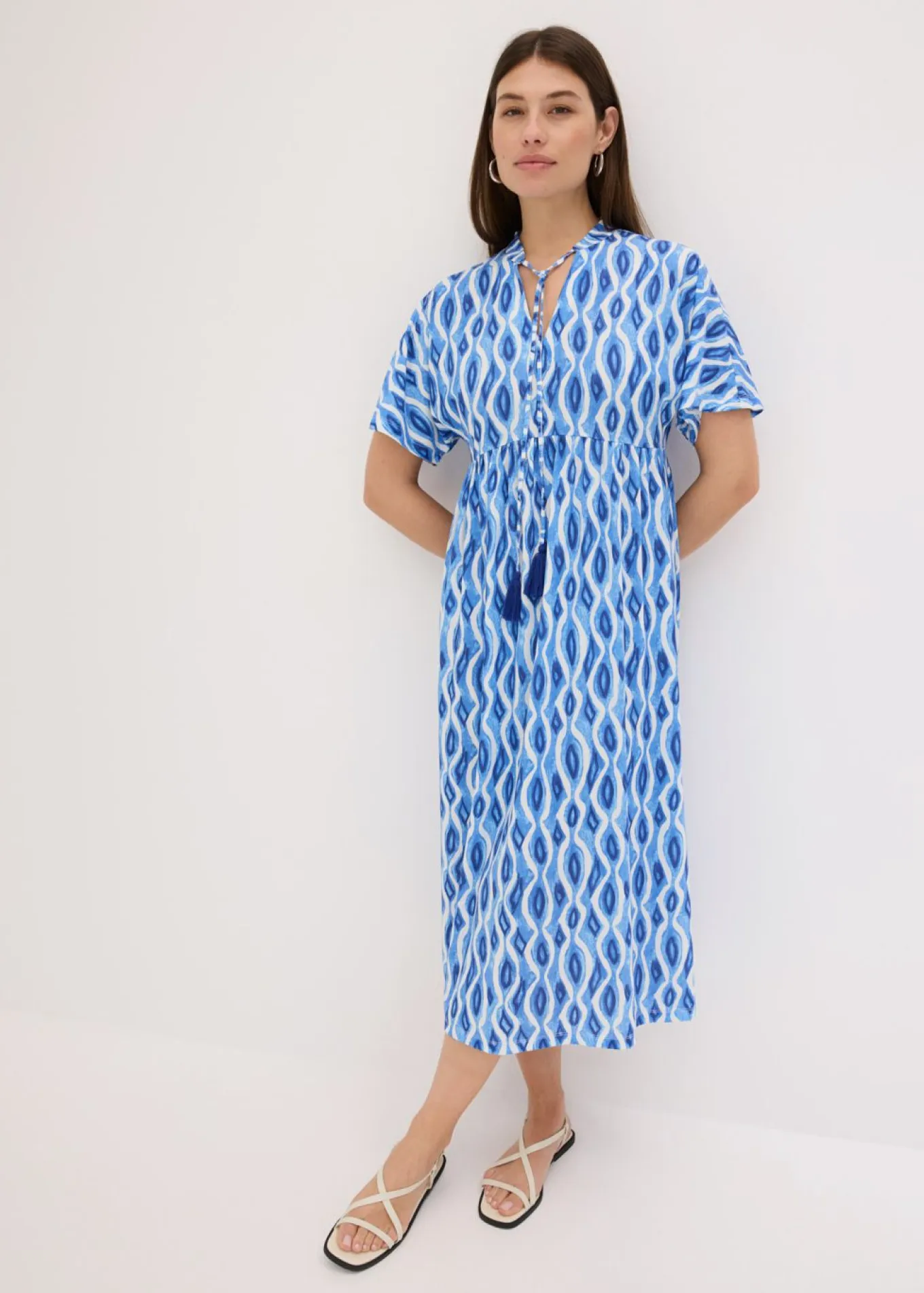 Vestido estampado con corte de túnica