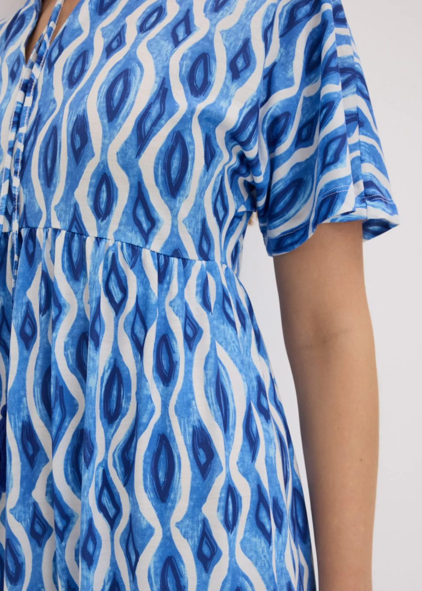 Vestido estampado con corte de túnica
