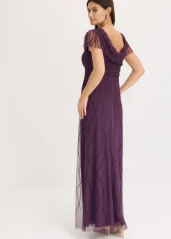 Vestido largo de tul delicado con bordado de perlas