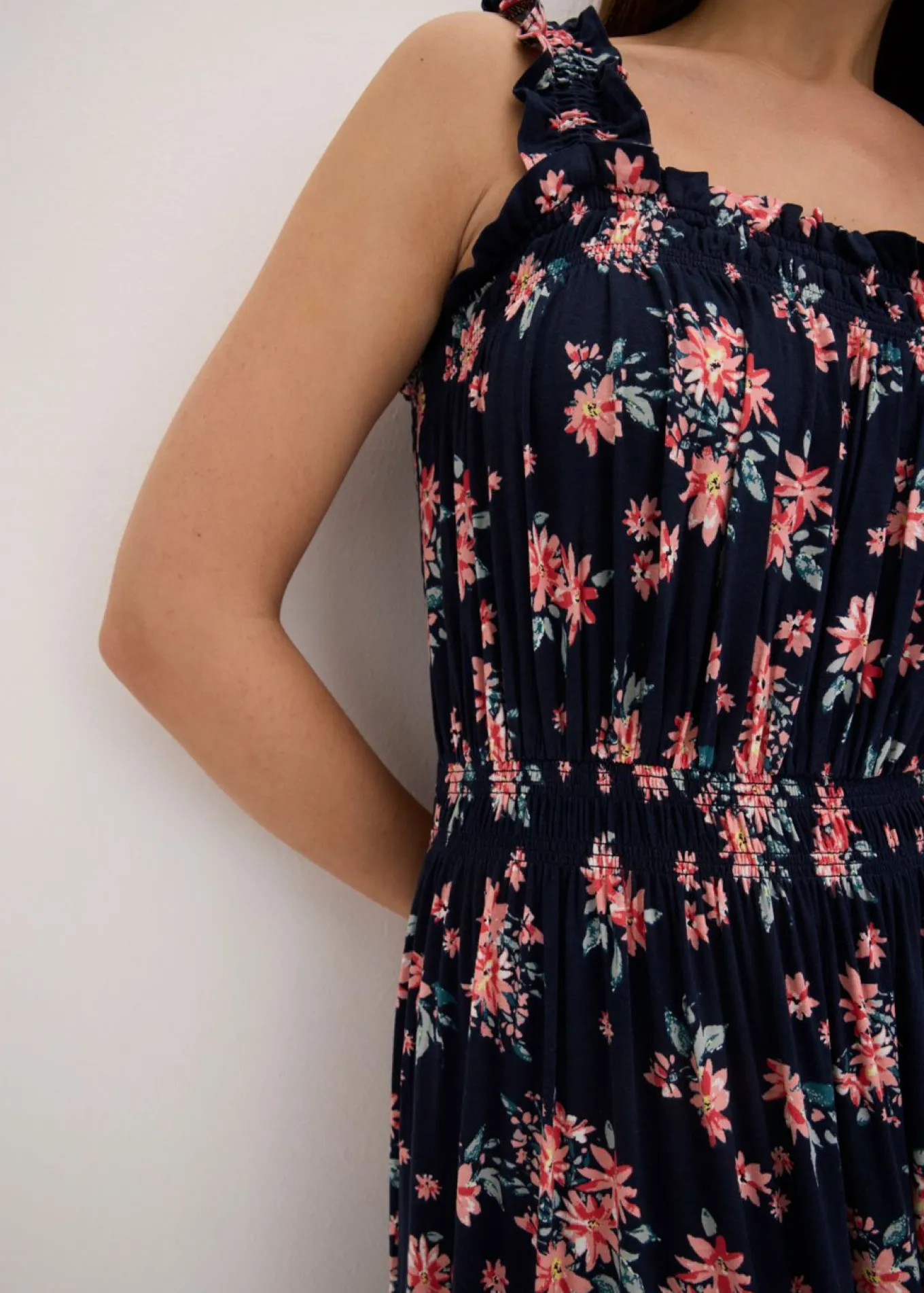 Vestido maxi de mezcla de viscosa fluida